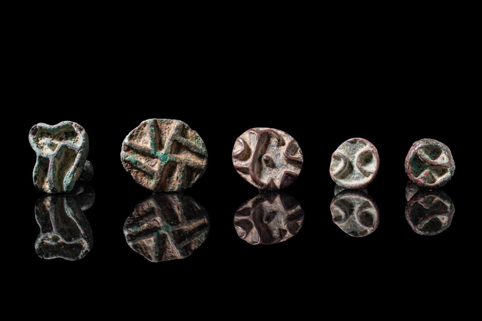 COLLECTION OF WESTERN ASIATIC BRONZE STAMP SEALS - WITH ORIGINAL PROF. LAMBERT REPORT (1 of 7)