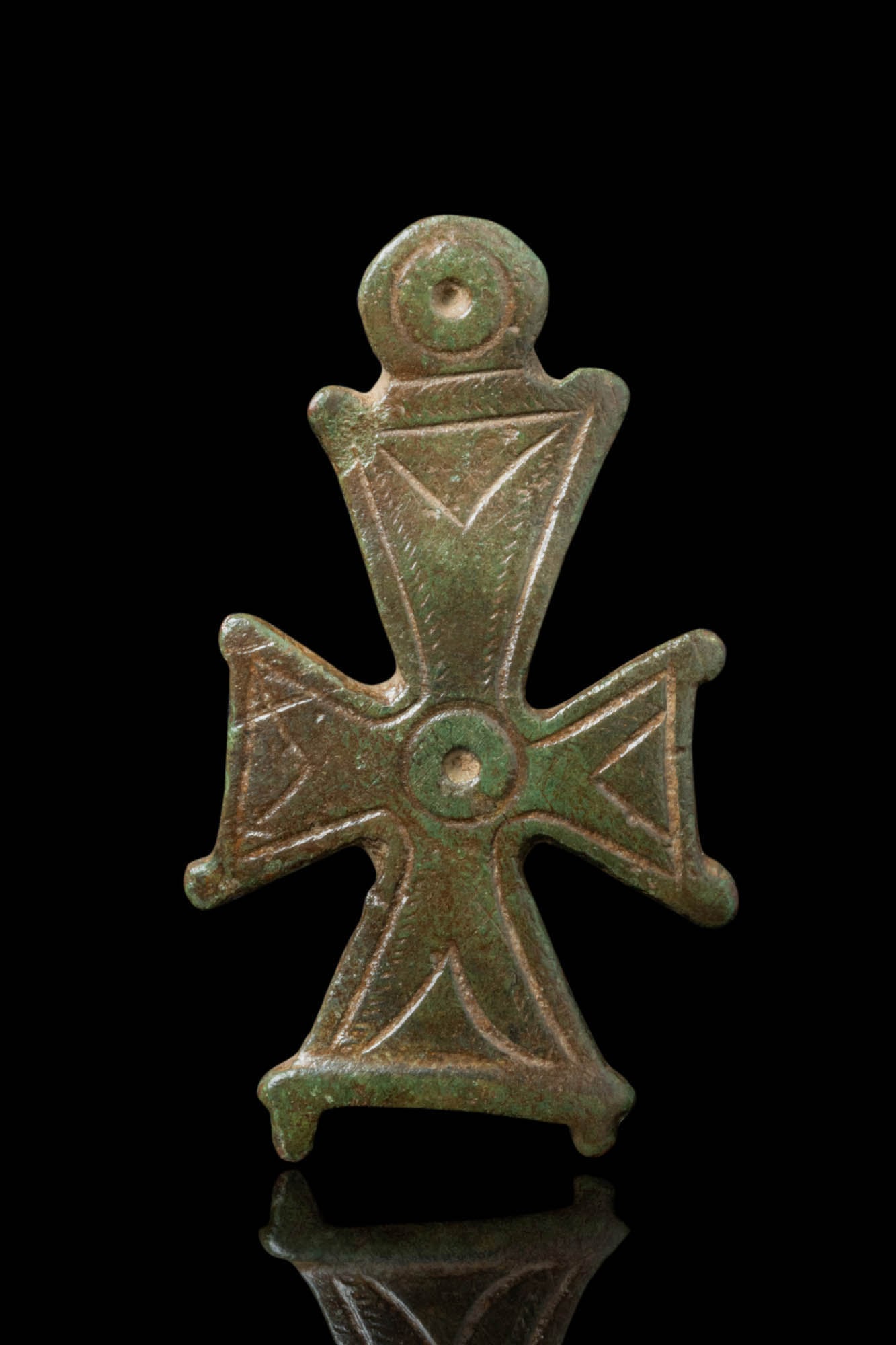 BYZANTINE BRONZE CROSS APPLIQUE WITH INCISED MOTIFS (1 of 3)