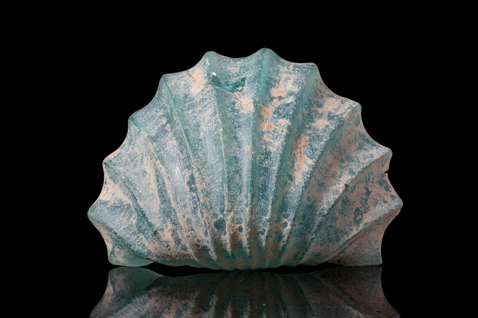 RARE HELLENISTIC GLASS SHELL (1 of 3)