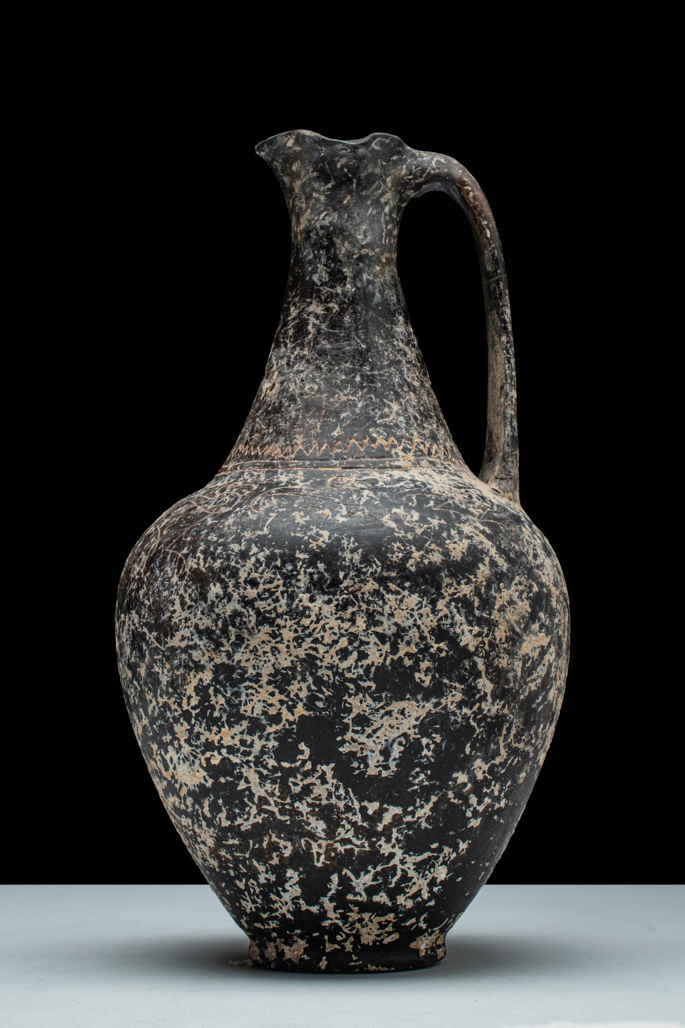 ETRUSCAN IMPASTO OINOCHOE (1 of 5)