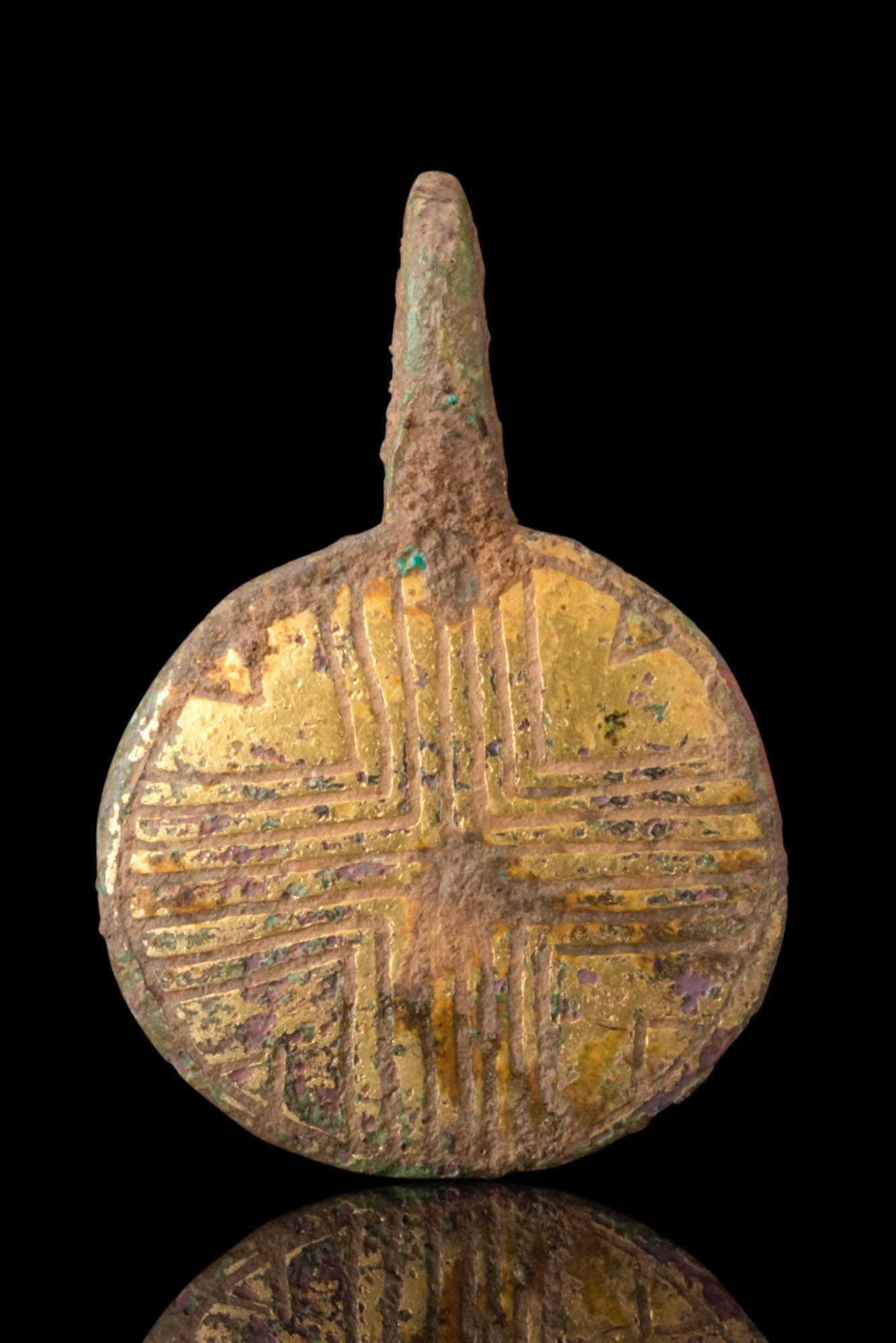 MEROVINGIAN GILT BRONZE PENDANT WITH CROSS (1 of 3)
