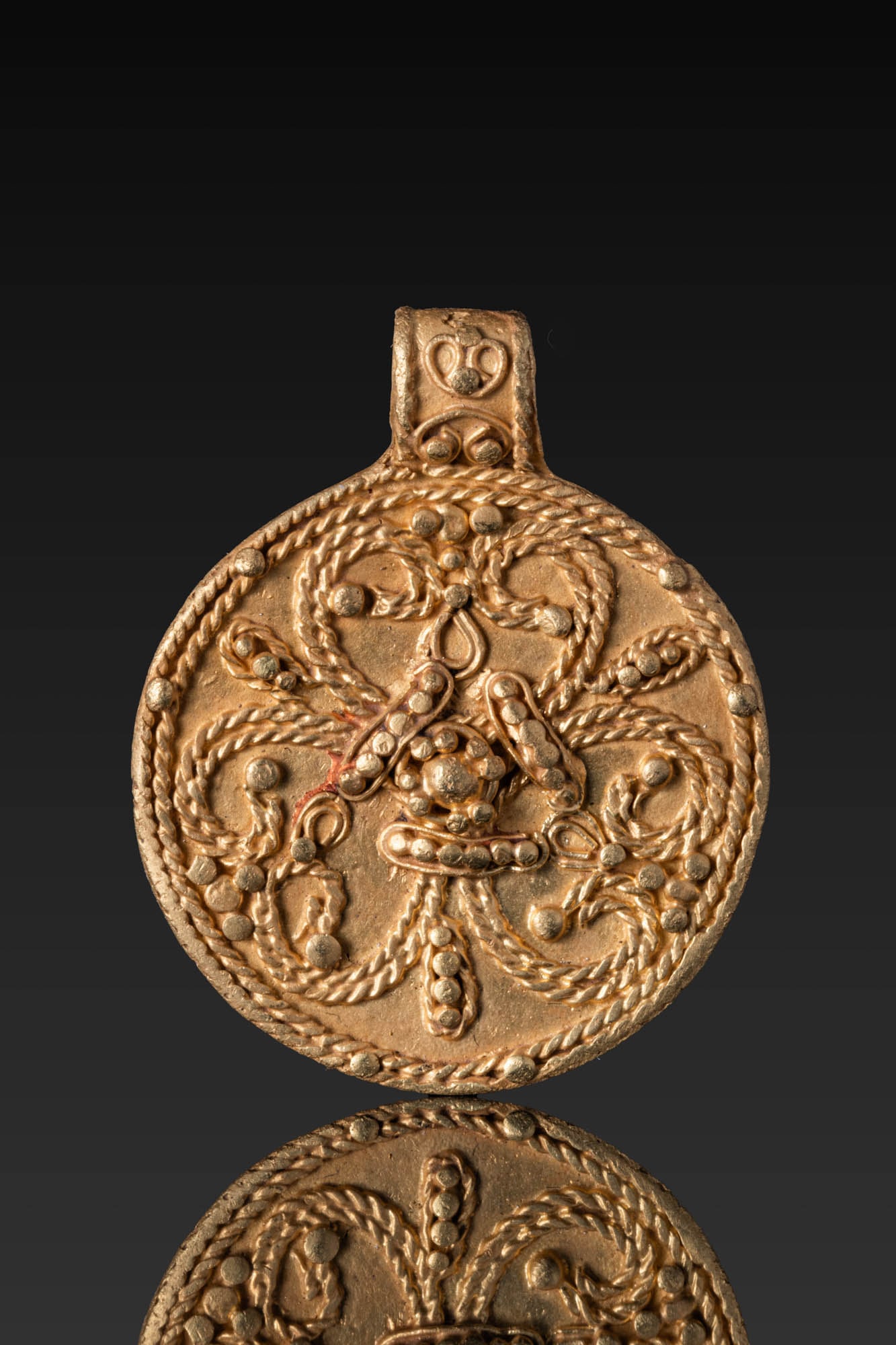 VIKING SCANDINAVIAN HIGH KARAT GOLD MEDALLION (1 of 3)