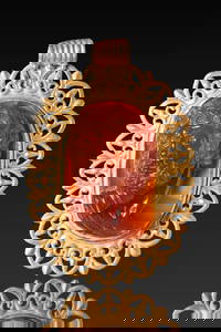 HELLENISTIC CARNELIAN CAMEO OF RULER IN HIGH KARAT GOLD OPENWORK PENDANT