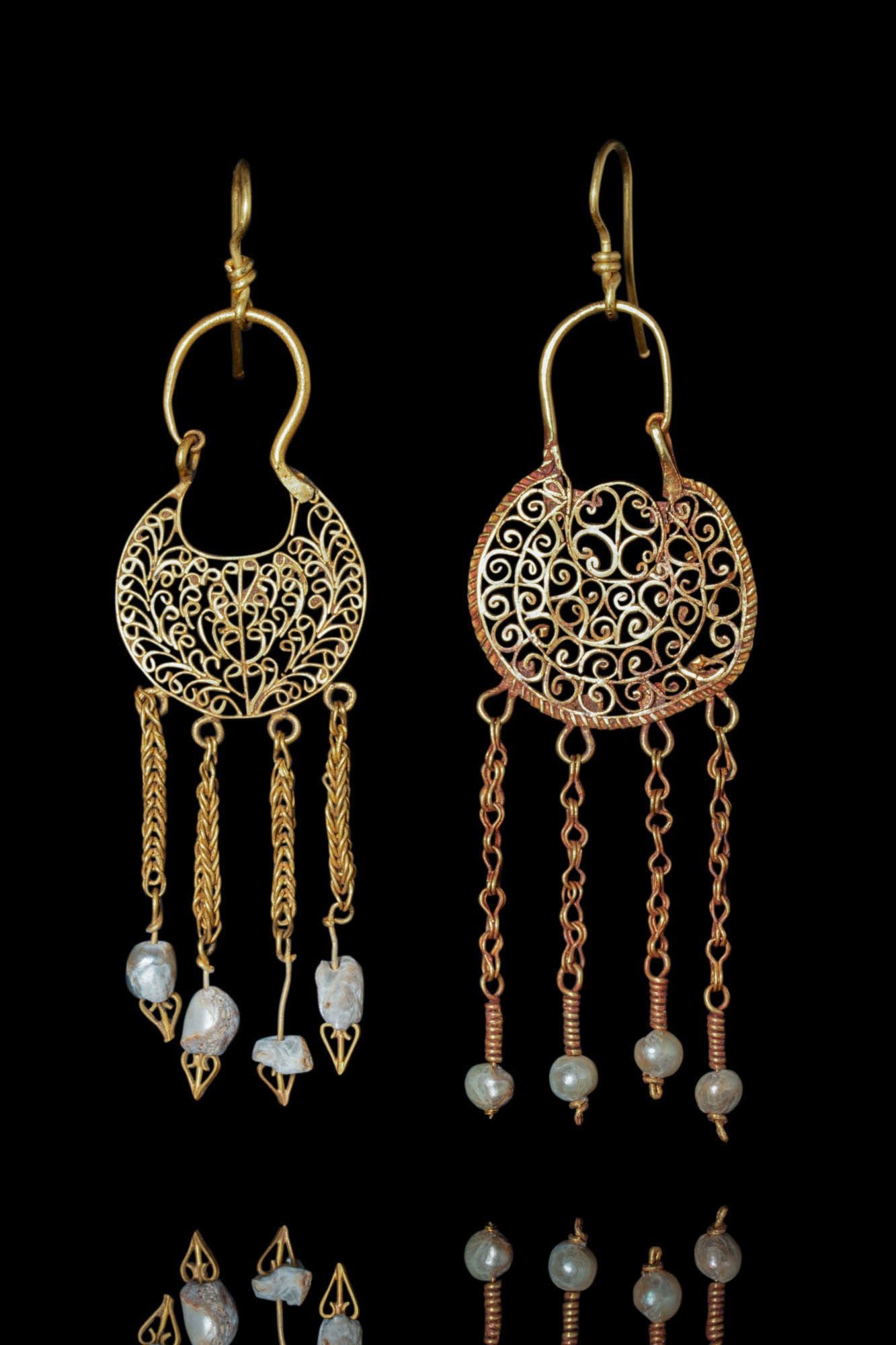 BYZANTINE GOLD OPENWORK EARRINGS WITH PENDANTS (1 of 3)