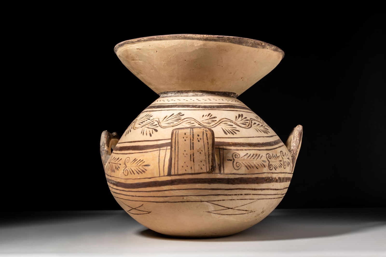 LARGE DAUNIAN POTTERY FUNNEL KRATER (1 of 6)