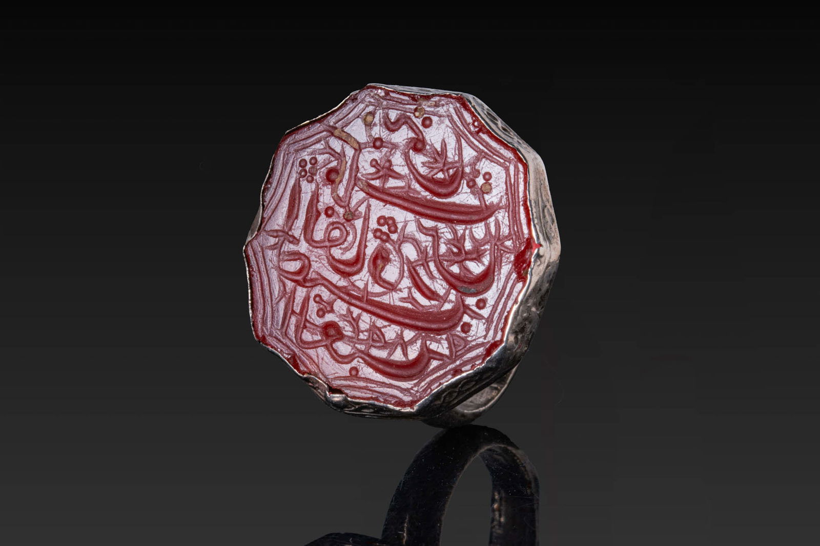 OTTOMAN SILVER RING WITH INSCRIBED CARNELIAN INTAGLIO (1 of 3)