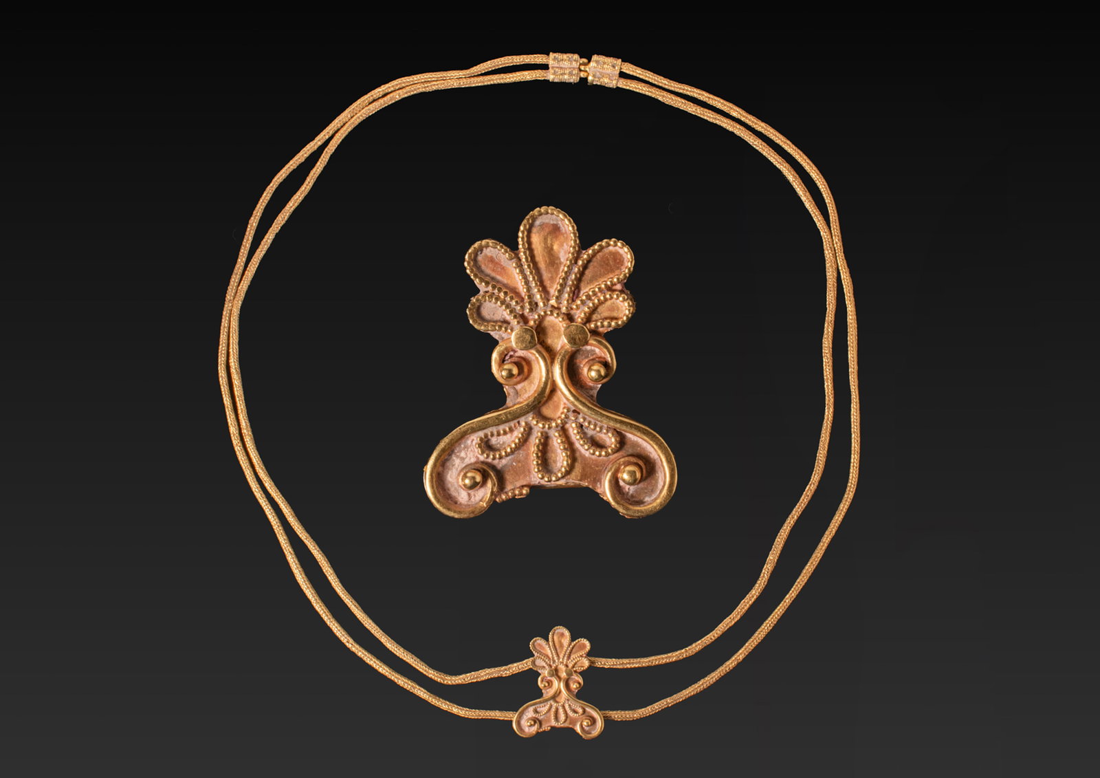 HELLENISTIC HIGH KARAT 64G GOLD DOUBLE-STRAND NECKLACE WITH PALMETTE PENDANT (1 of 7)