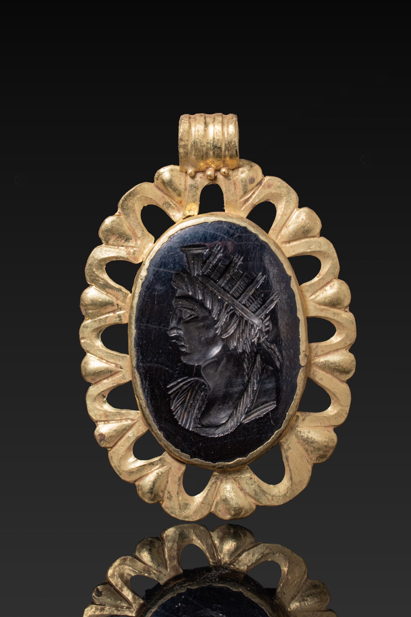 ROMAN STONE INTAGLIO OF YOUNG EMPEROR AS SERAPIS IN HIGH KARAT GOLD PENDANT (1 of 3)
