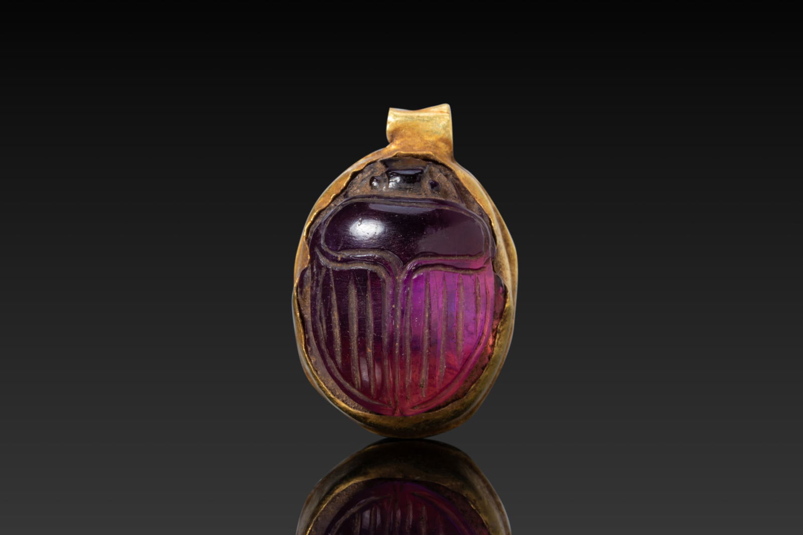 EGYPTIAN GOLD PENDANT WITH AMETHYST HEART SCARAB (1 of 3)