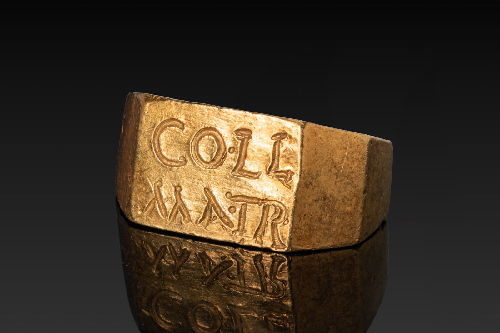 ROMAN INSCRIBED HIGH KARAT GOLD RING (1 of 12)