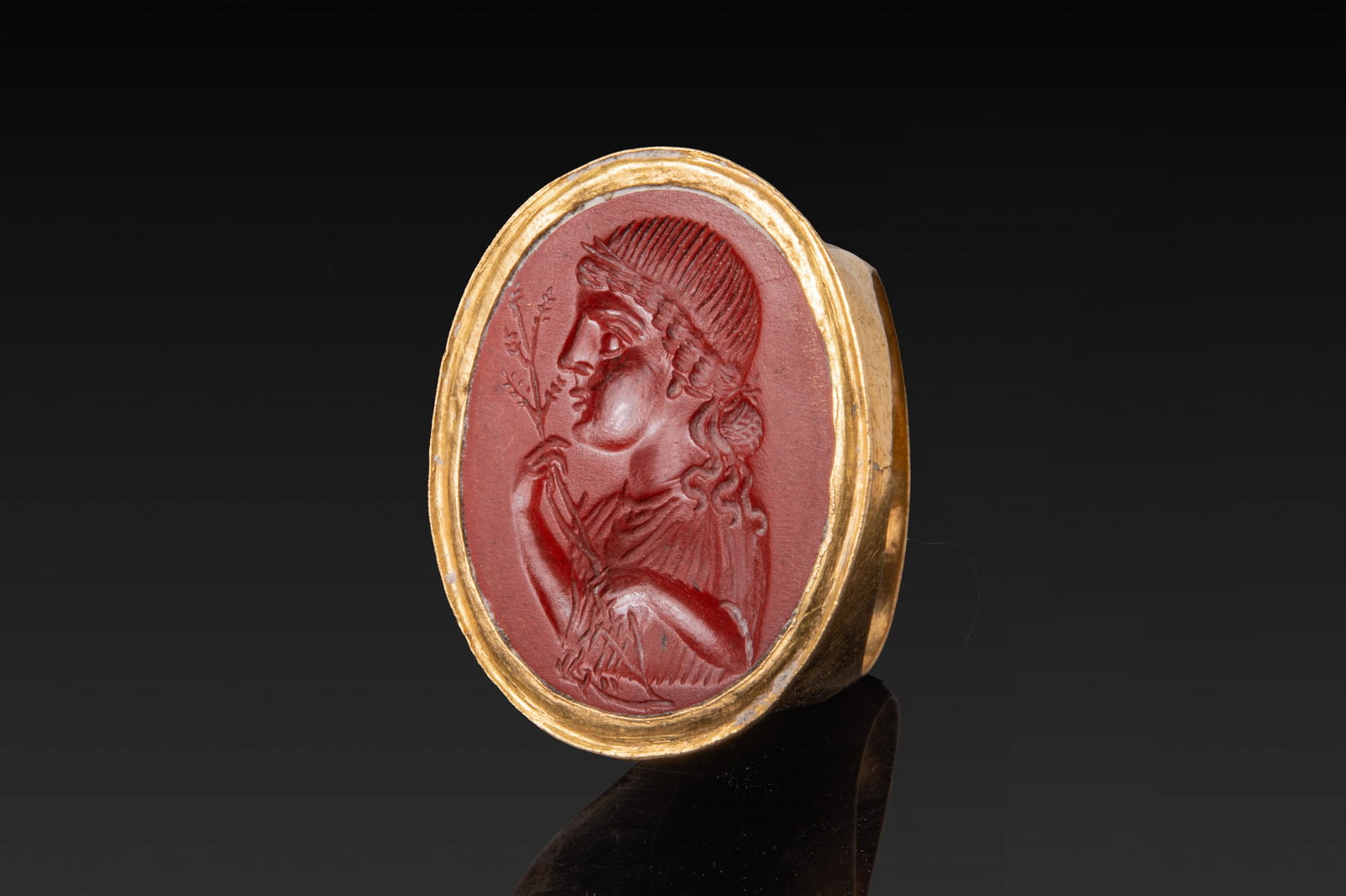 ROMAN GOLD RING WITH RED JASPER INTAGLIO DEPICTING FLORA AND A BRANCH (1 of 3)