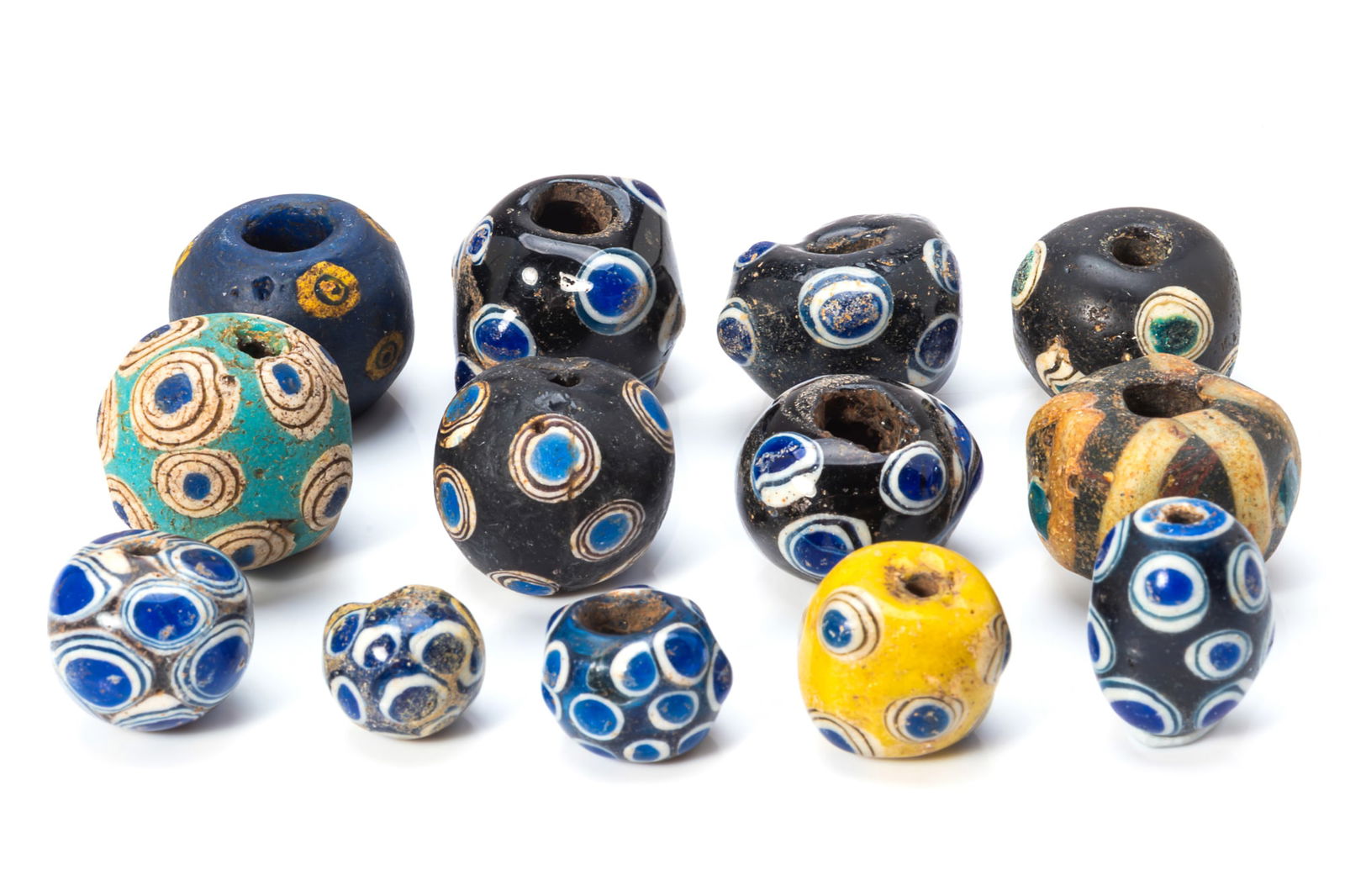 COLLECTION OF PHOENICIAN GLASS EYE BEADS (1 of 3)
