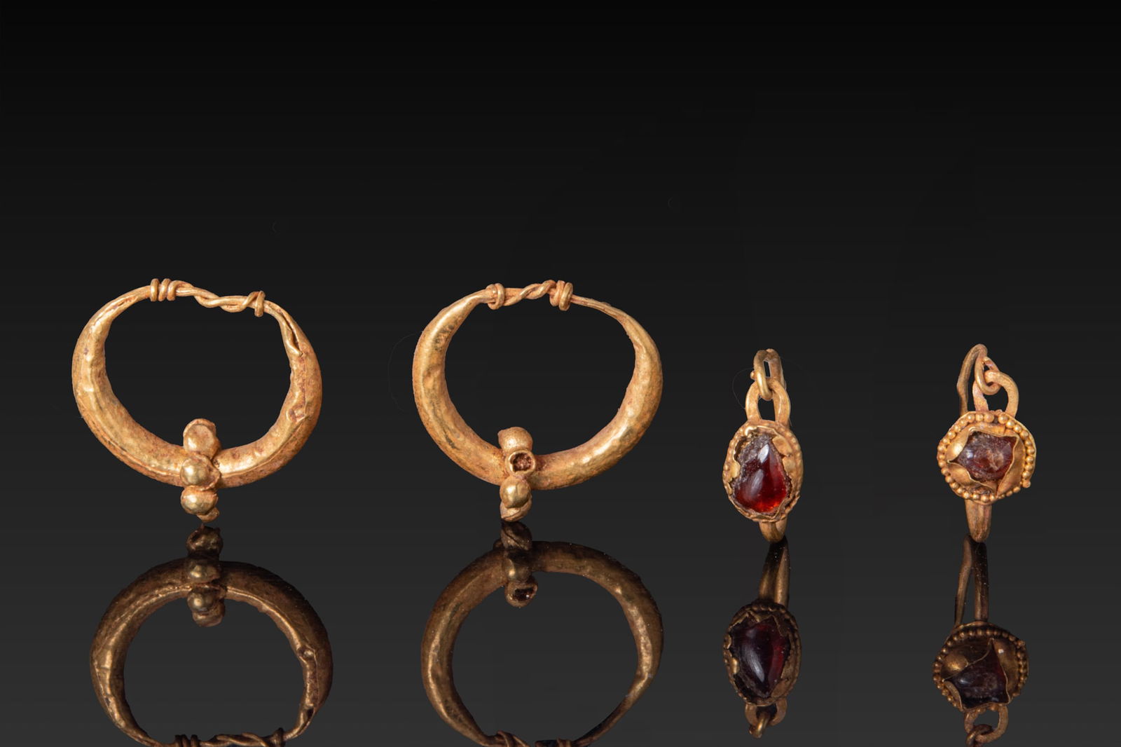 COLLECTION OF HELLENISTIC GOLD EARRINGS (1 of 3)