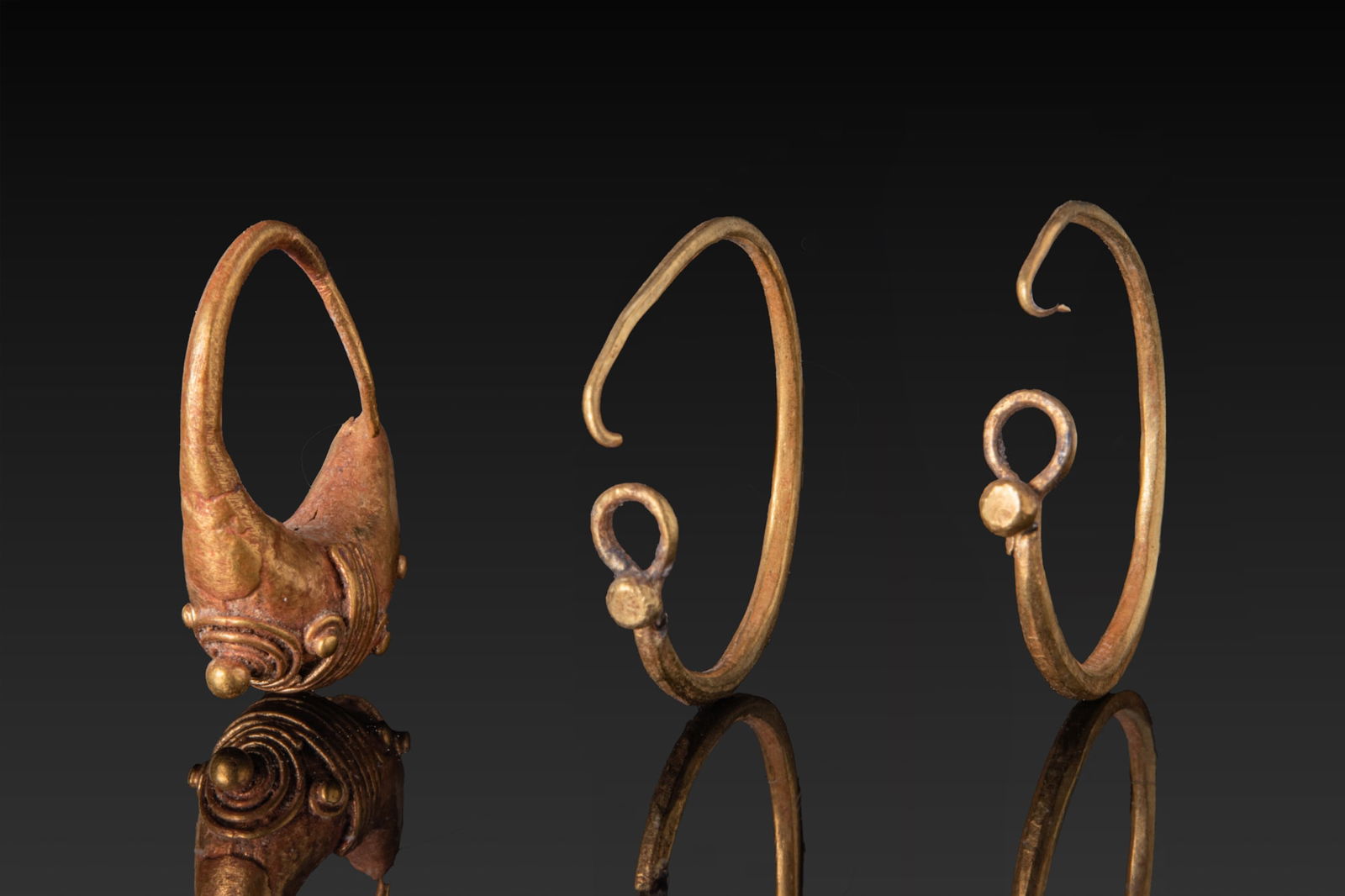 COLLECTION OF GREEK GOLD EARRINGS (1 of 3)