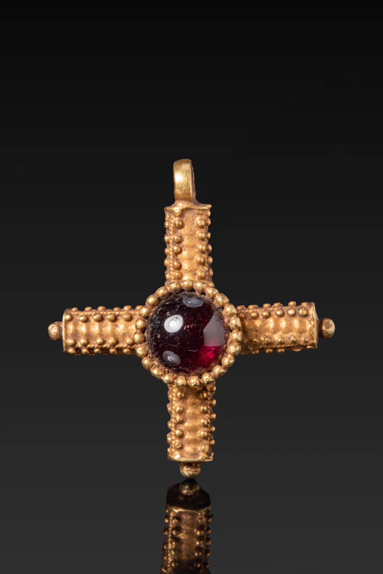 BYZANTINE HIGH KARAT GOLD CROSS PENDANT WITH LARGE CENTRAL RED GARNET CABOCHON (1 of 3)
