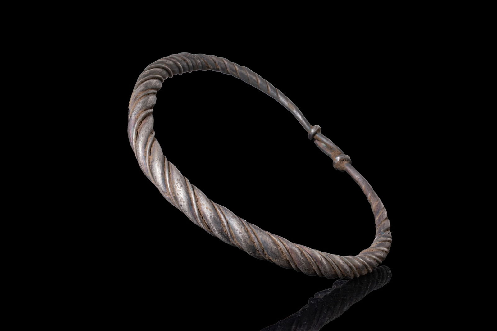 VIKING SILVER COILED BRACELET (1 of 5)