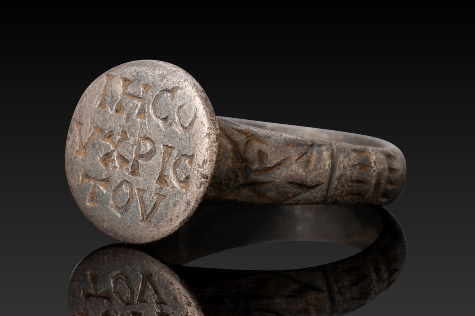 MEDIEVAL SILVER RING WITH GREEK INSCRIPTION (1 of 3)