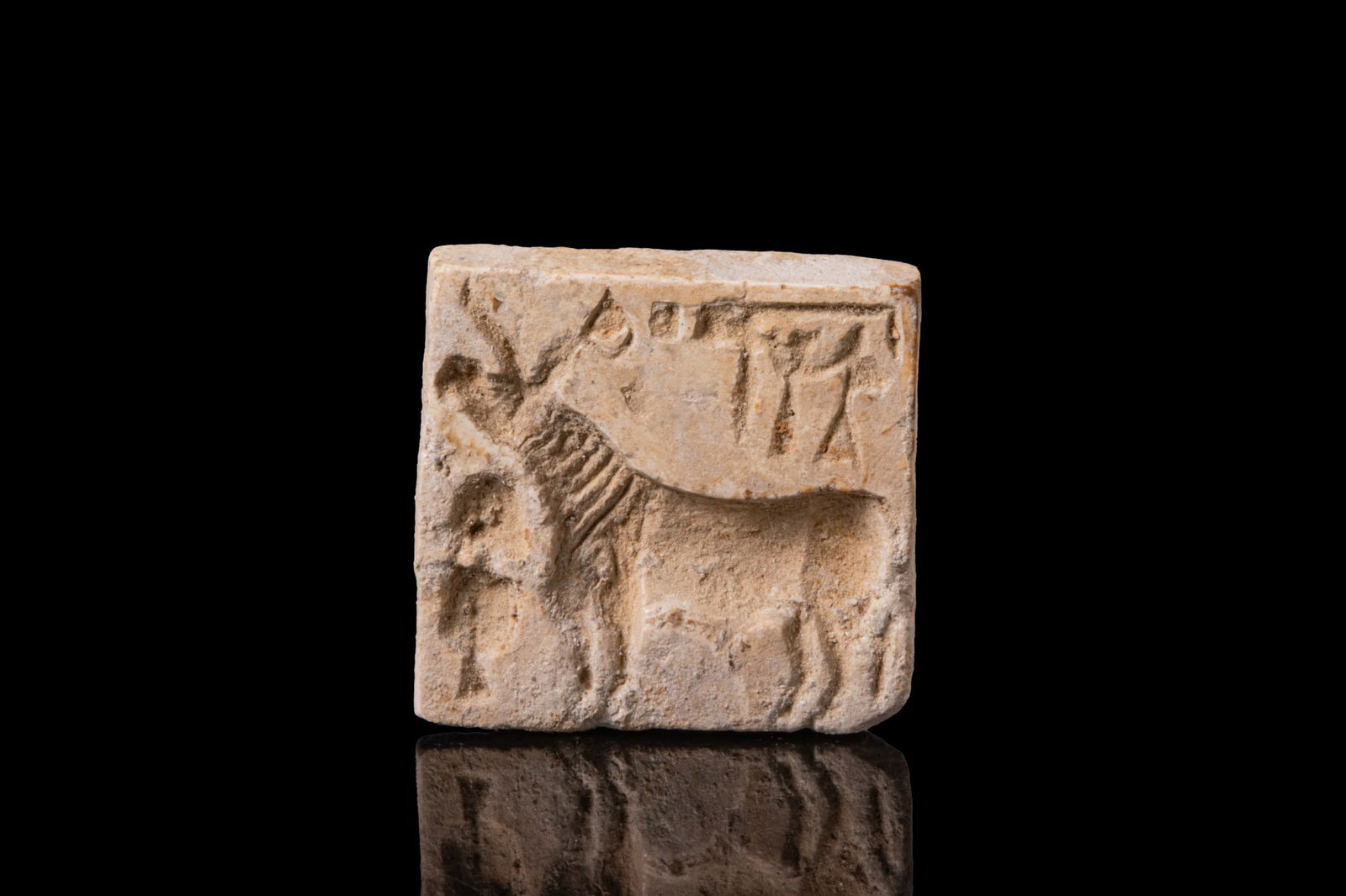 INDUS VALLEY WHITE STONE STAMP SEAL WITH BISON AND SCRIPT - WITH ORIGINAL REPORT BY PROF. LAMBERT (1 of 4)