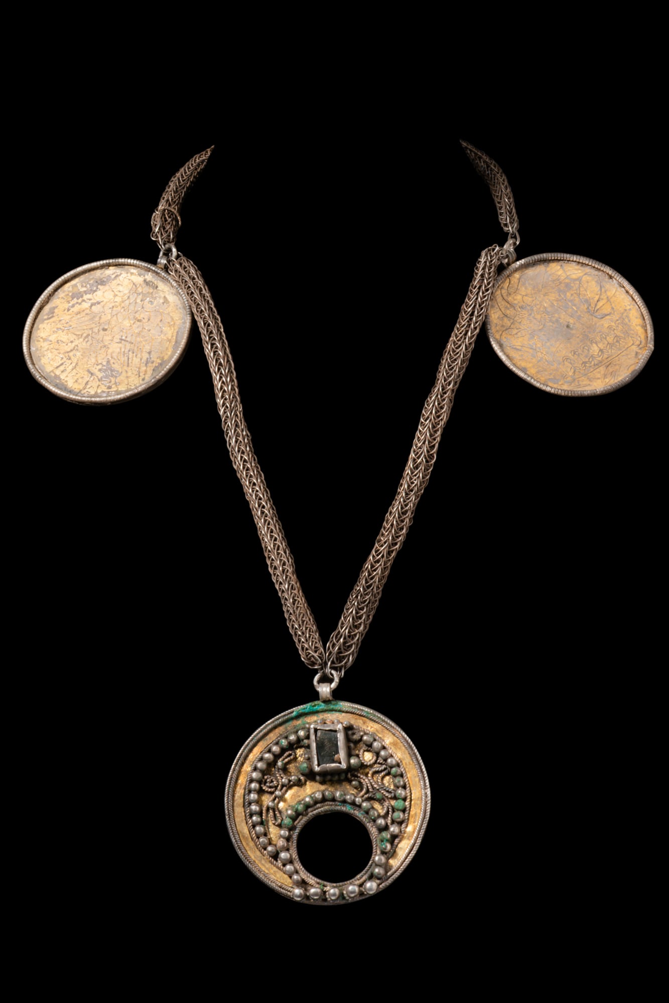 VIKING EAST SCANDINAVIAN GOLD AND SILVER NECKLACE WITH DISCS-SHAPED PENDANTS AND MOONLIT (1 of 6)