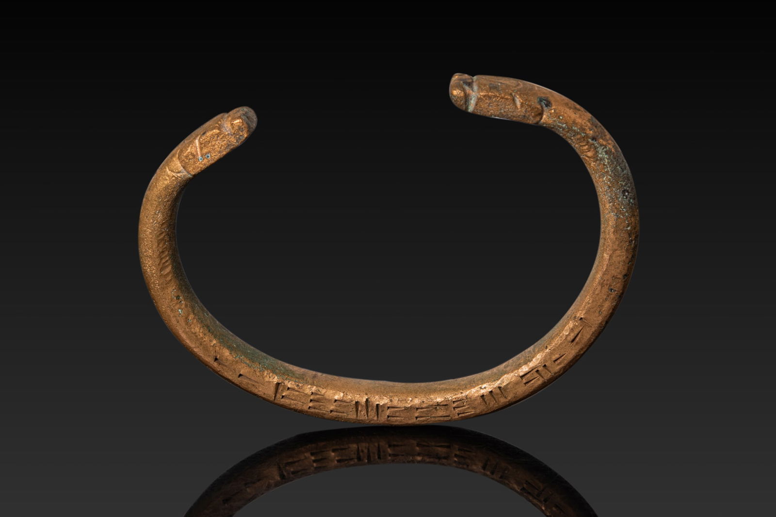 RARE NEO-ASSYRIAN BRONZE SNAKE-HEADED BANGLE WITH CUNEIFORM INSCRIPTION (1 of 7)