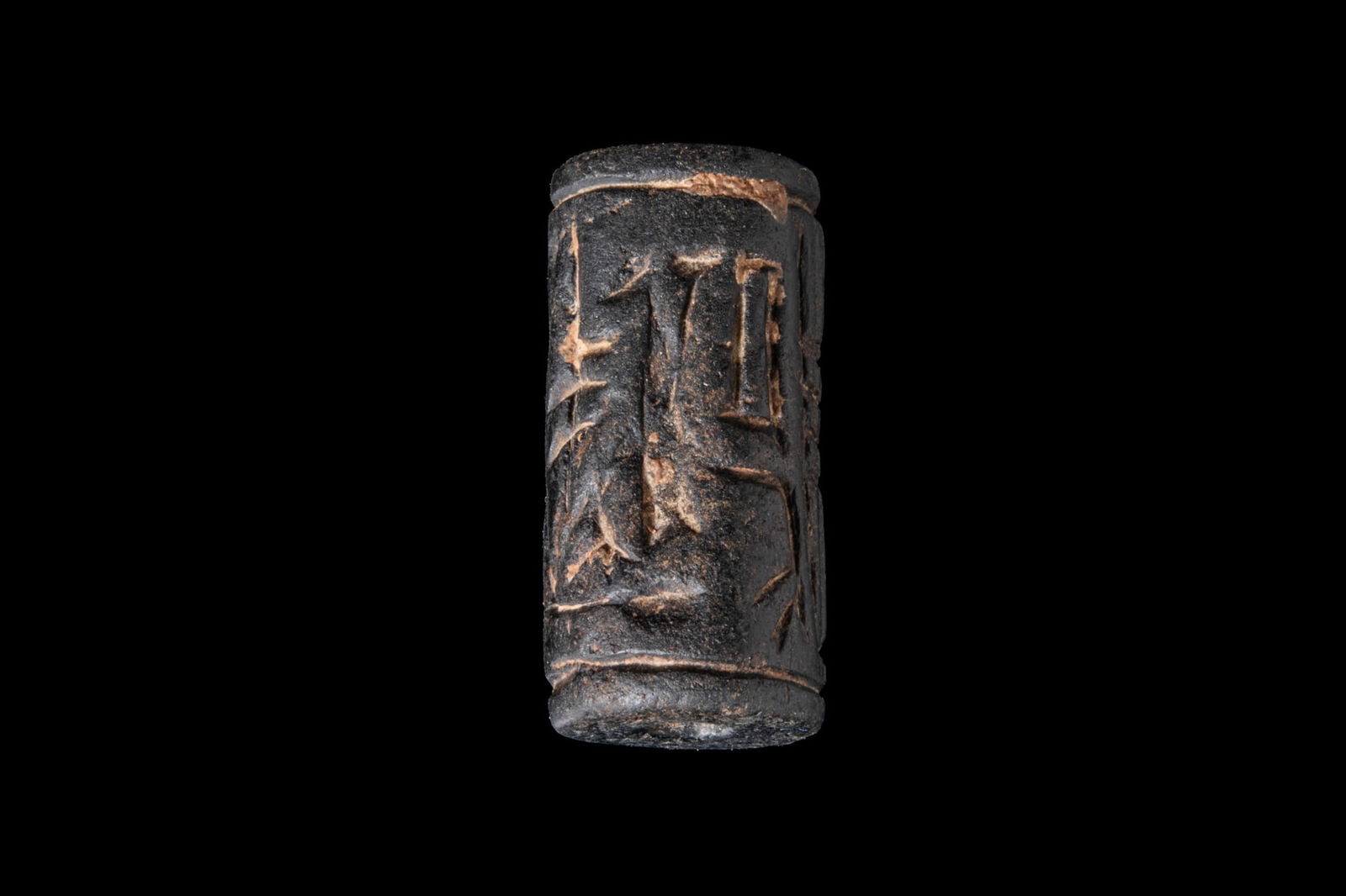 CYPRIOT BLACK STONE CYLINDER SEAL WITH SEATED FIGURE (1 of 5)