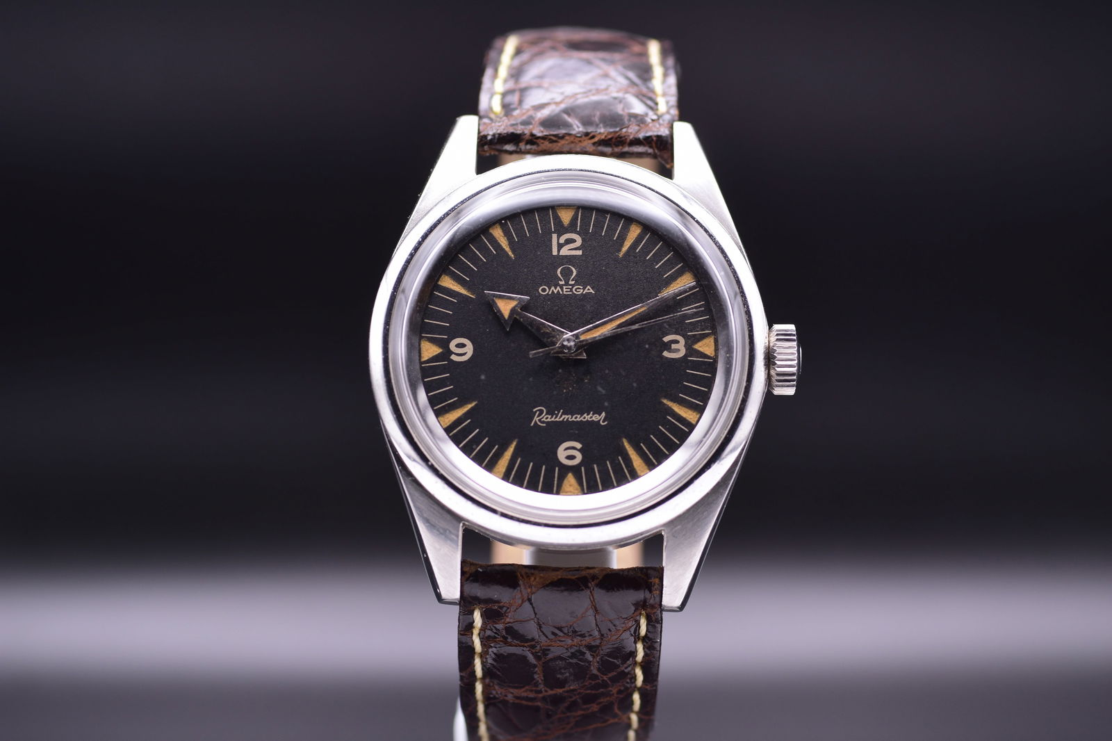 Omega "The Railmaster", Ref 2914-1, MK1, First Execution, With Broad Arrow Hands C.1957: C.1957ABA highly coveted and exceptional example of the original Omega Railmaster, reference CK 2914-1, presented in its early iteration with the distinguished broad arrow hands and powered by the rel