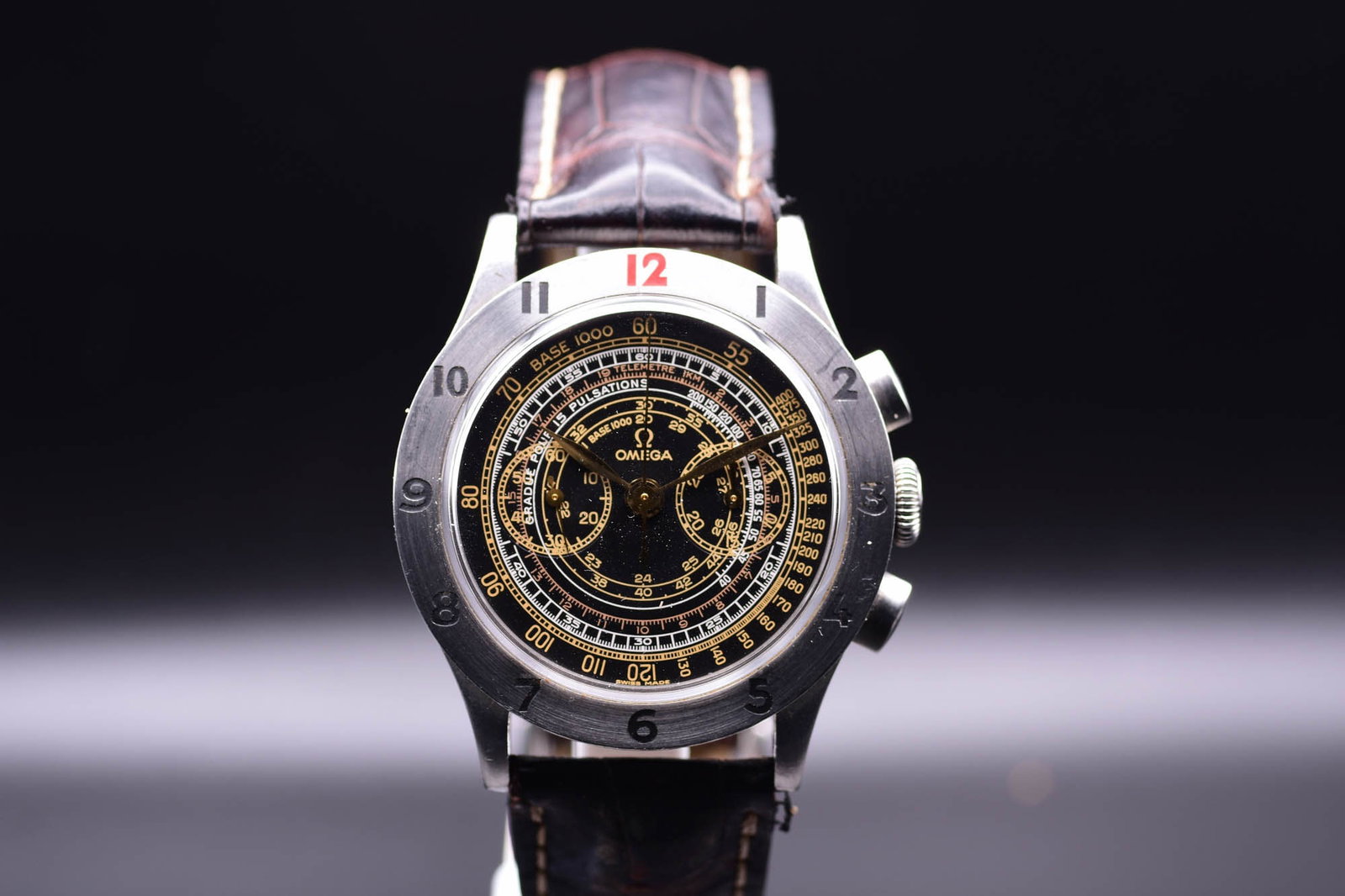 Omega Limited Edition Of 1945 Stainless Steel Manual Wind Chronograph Ref 5702.50.02 Museum Collecti: 2003AThis exceptional OMEGA Museum Collection N? 3, the "Officer's Watch 1945" Ref 5702.50.02, is presented in remarkable condition. As a limited edition reissue (one of just 1945 examples worldwide)