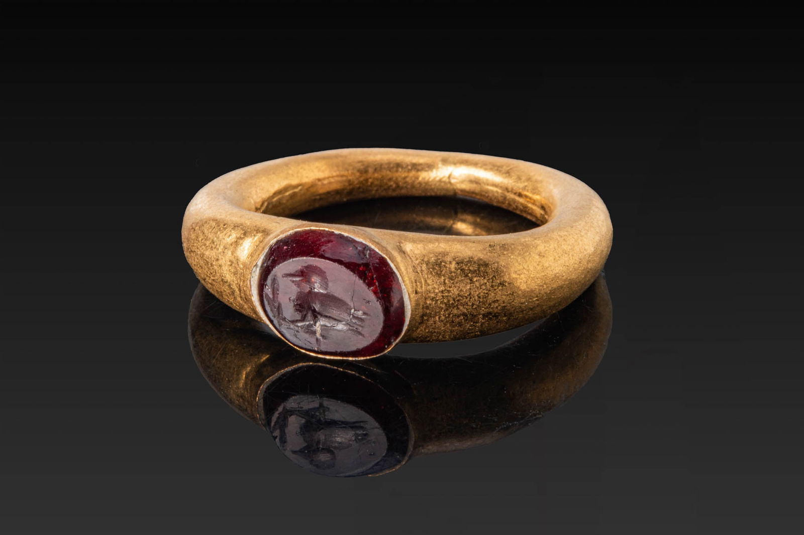 BYZANTINE RED GARNET INTAGLIO OF A HOLY DOVE AND OLIVE BRANCH IN HIGH KARAT GOLD RING (1 of 3)