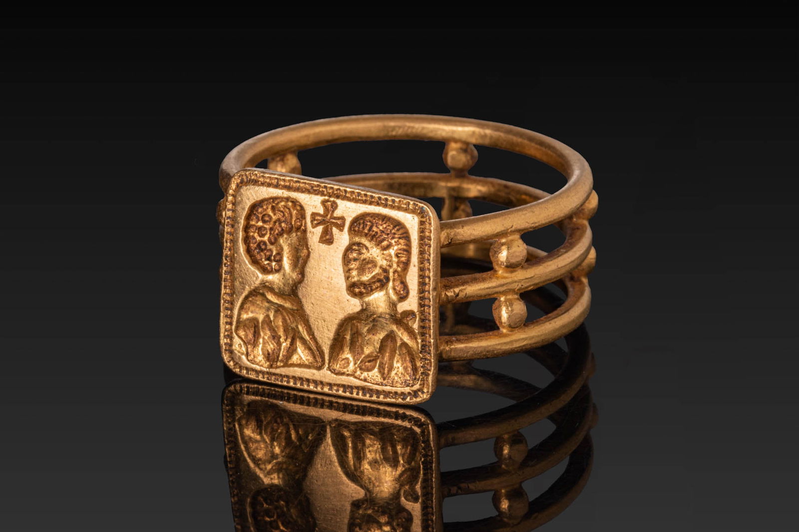 BYZANTINE HIGH KARAT GOLD MARRIAGE RING WITH A COUPLE AND CROSS (1 of 5)
