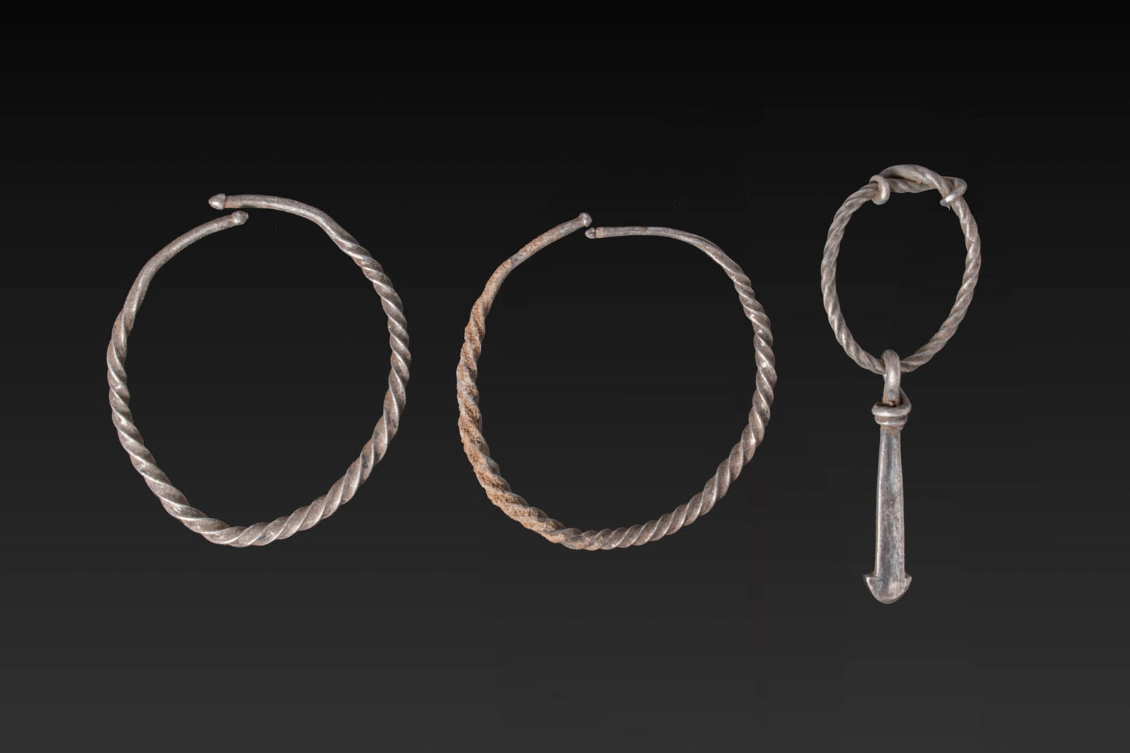 COLLECTION OF VIKING SILVER JEWELLERY (1 of 2)