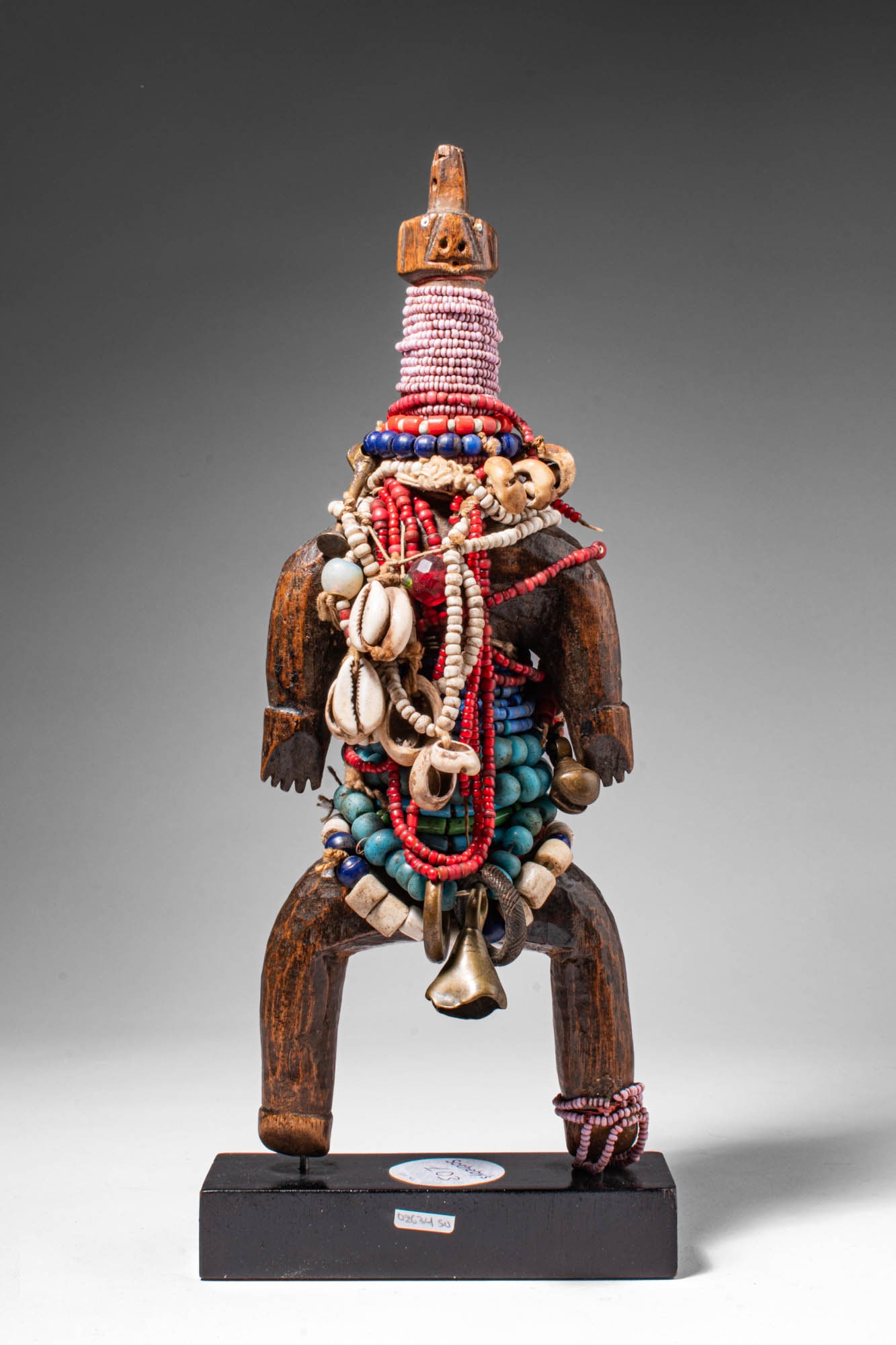 CAMEROON DOWAYO / NAMJI DOLL (1 of 6)