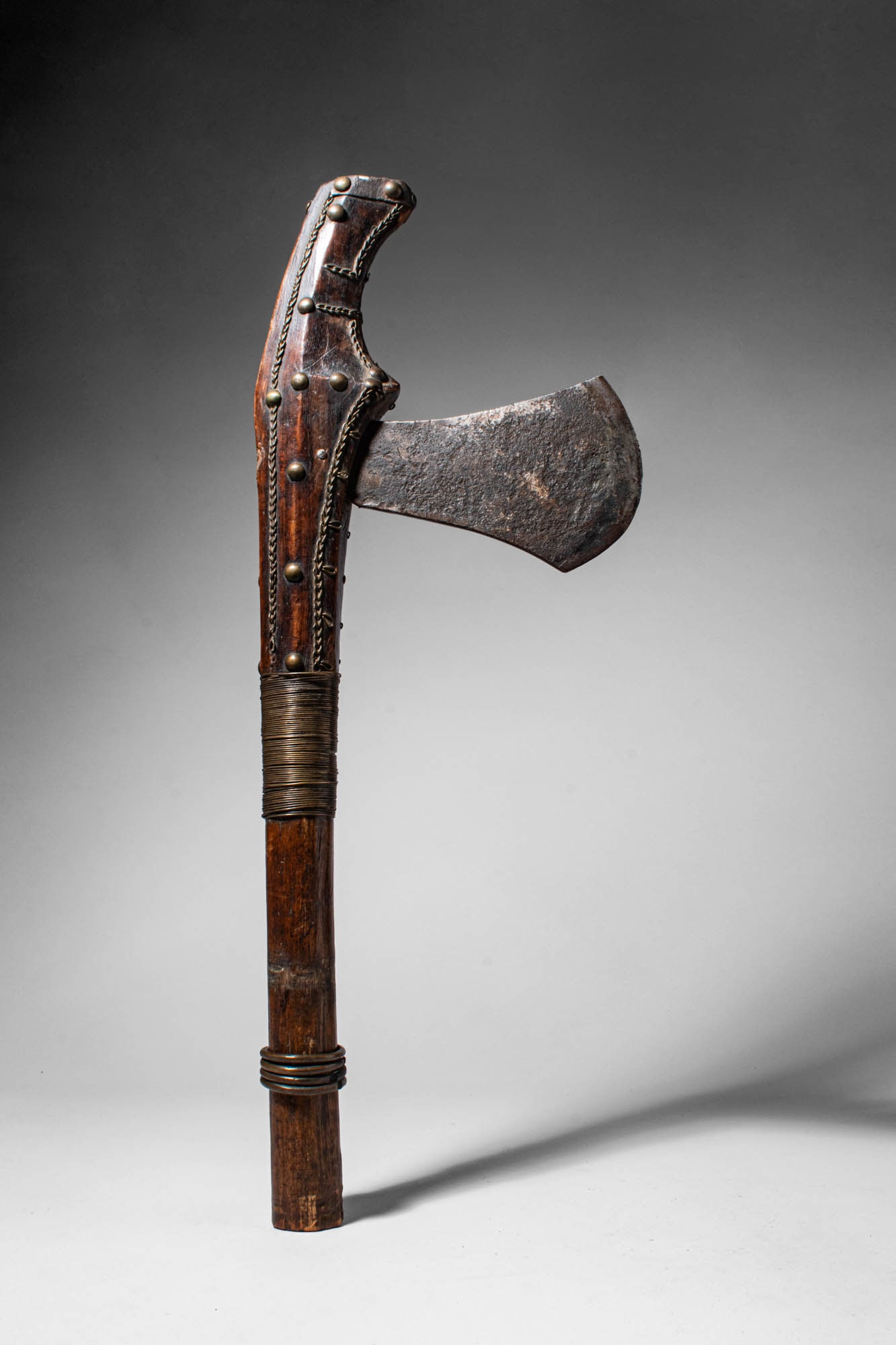 FANG WARRIOR BATTLE AXE (1 of 4)