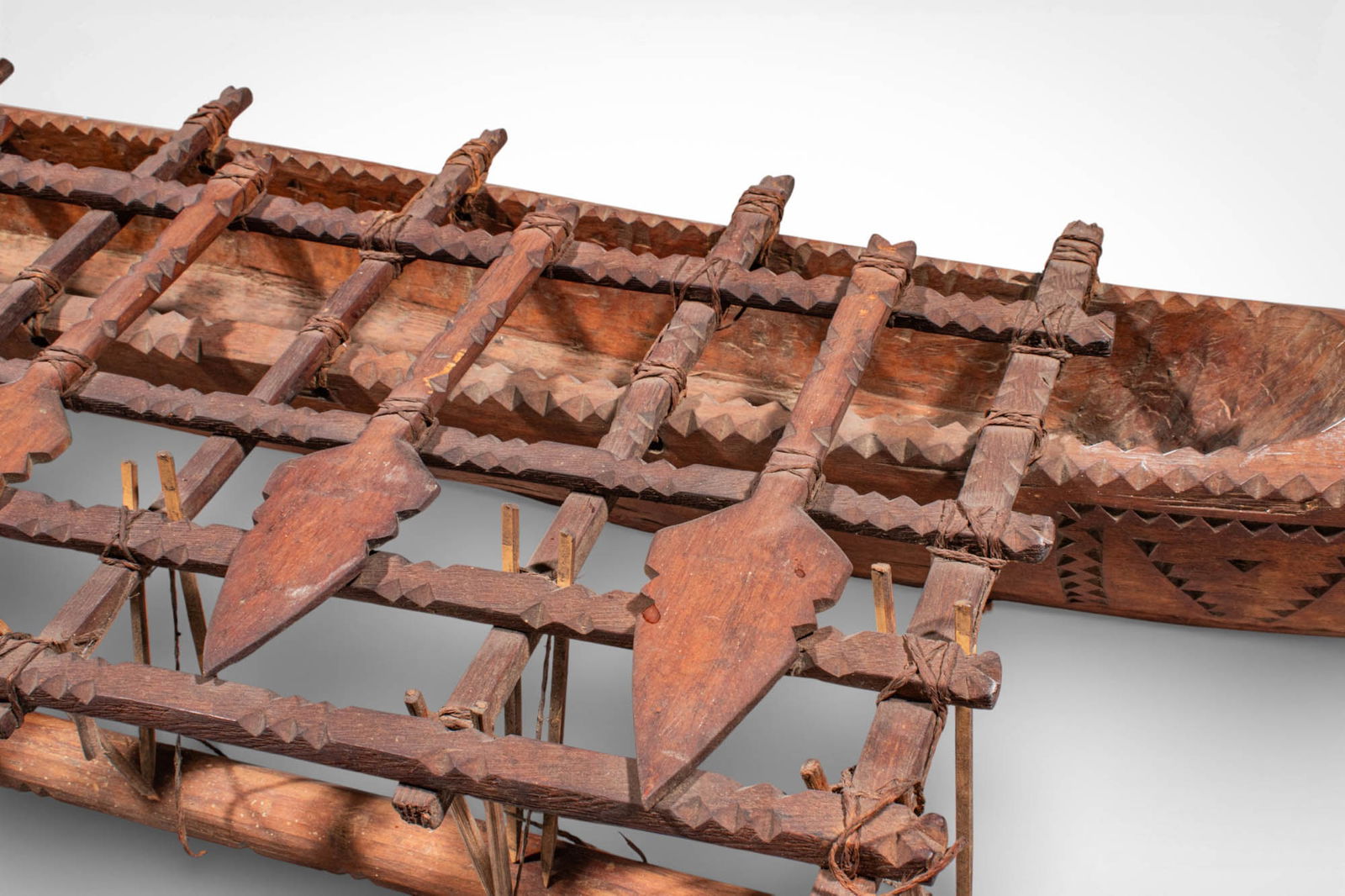 OCEANIC CANOE MODEL - 13