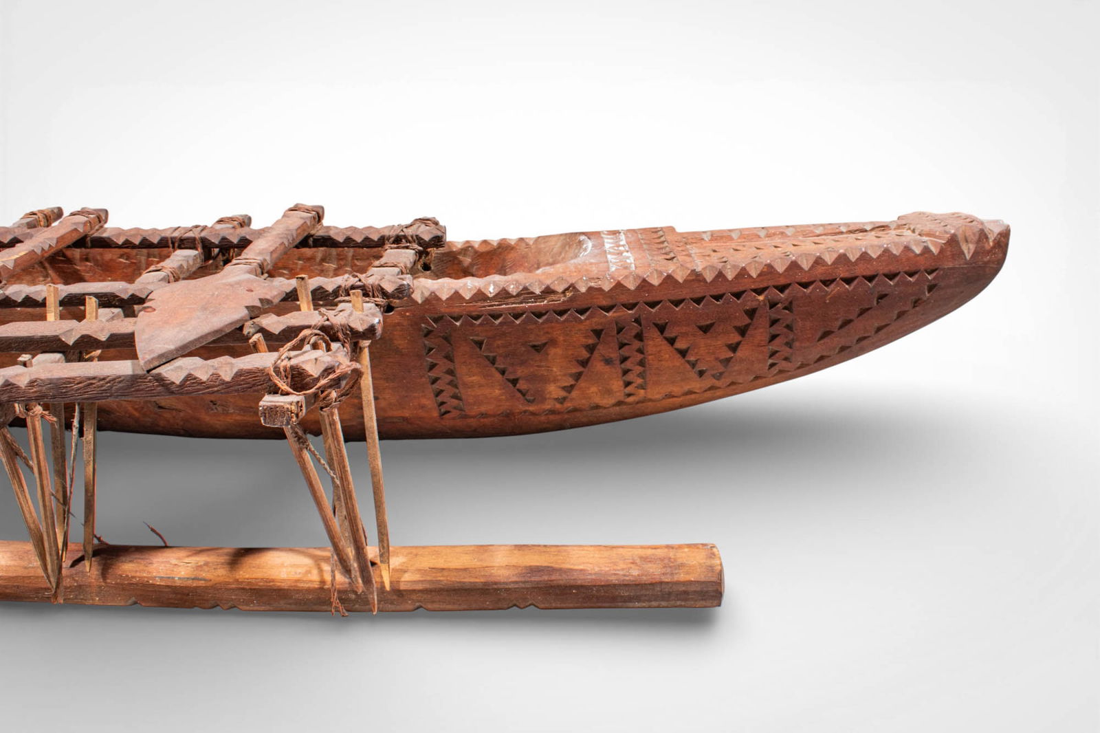 OCEANIC CANOE MODEL - 8