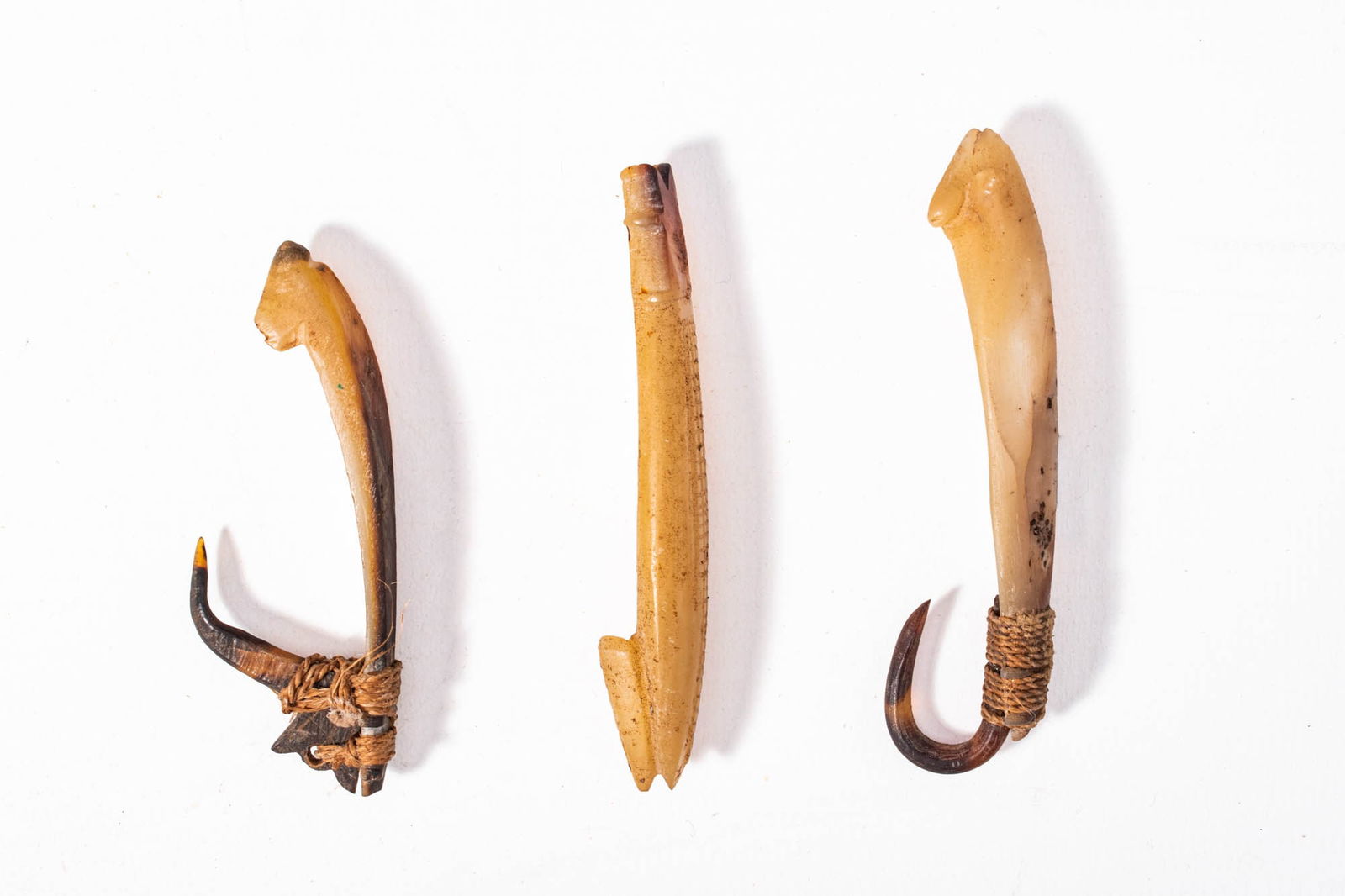 GROUP OF FISHING LURES (1 of 2)