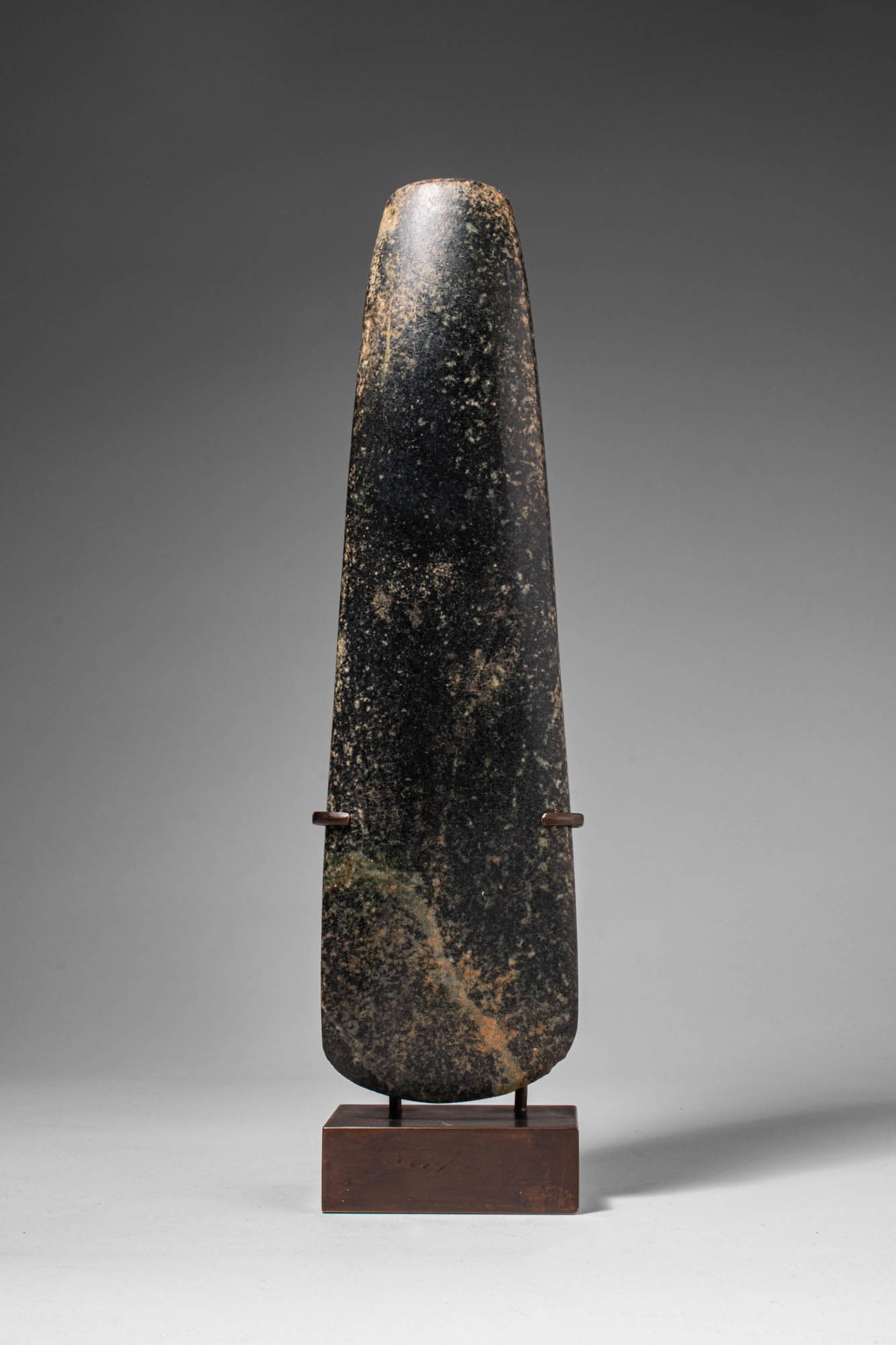 LARGE MAYAN GREENSTONE CELT (1 of 6)