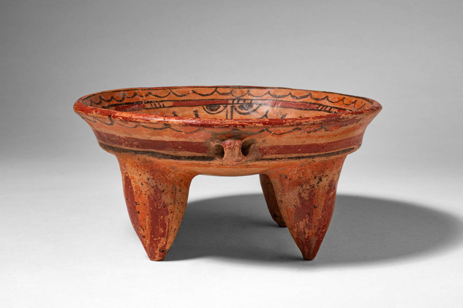 MAYA POLYCHROME POTTERY FOOTED DISH WITH ZOOMORPHIC MOTIF (1 of 6)