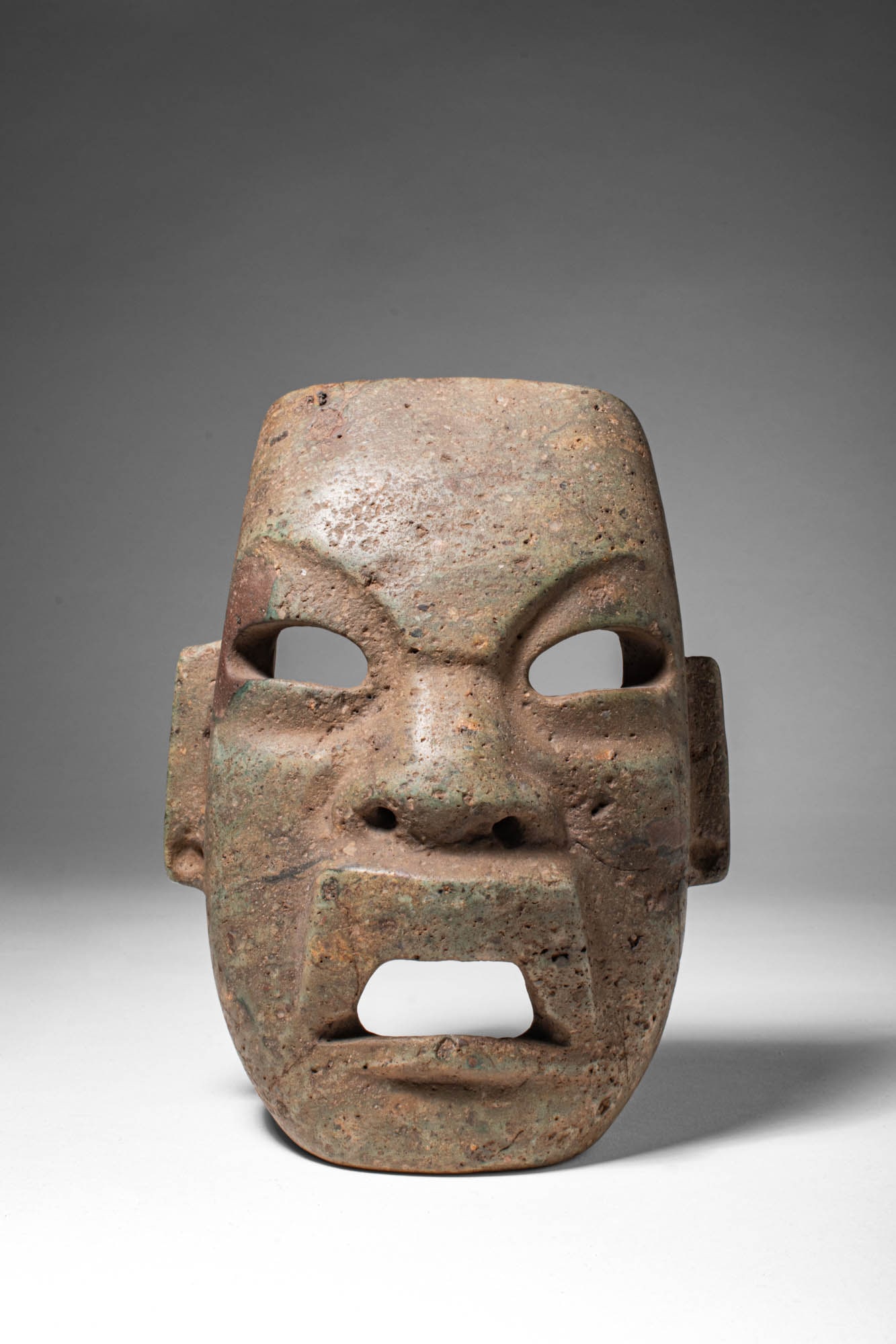 OLMEC GREEN SERPENTINE STONE JAGUAR MASK (1 of 5)