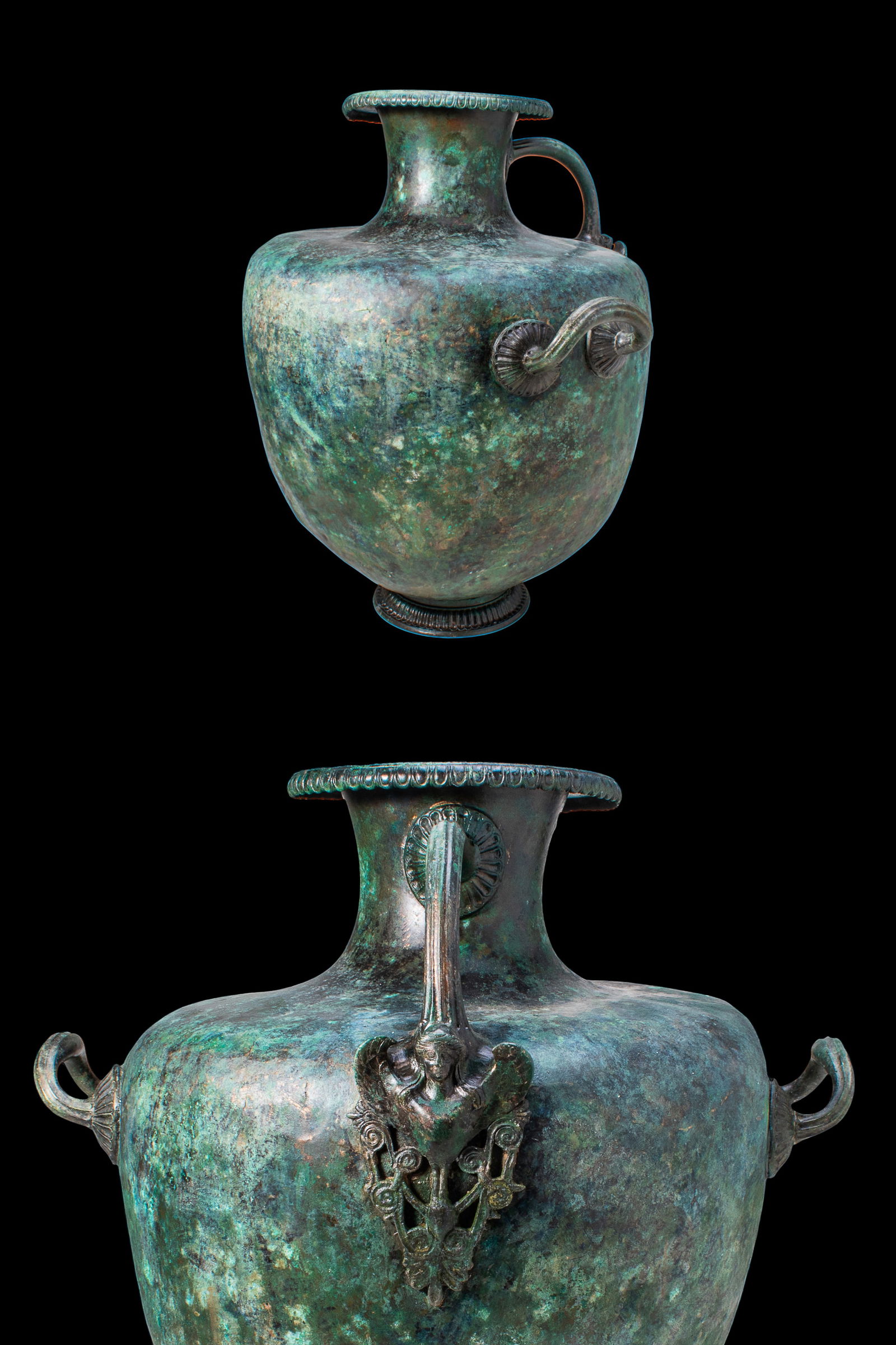 MASSIVE GREEK BRONZE HYDRIA WITH A SIREN - EX BONHAMS (1 of 9)
