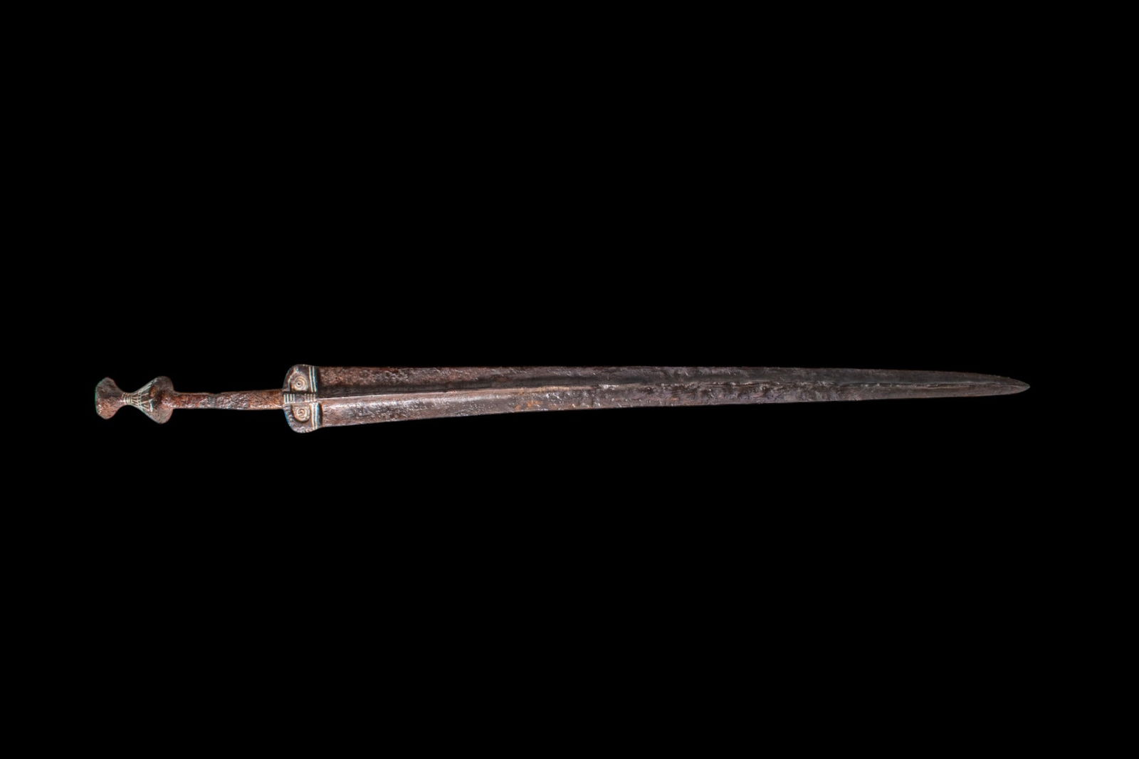 UNIQUE GREEK SWORD WITH SILVER INLAYS (1 of 5)