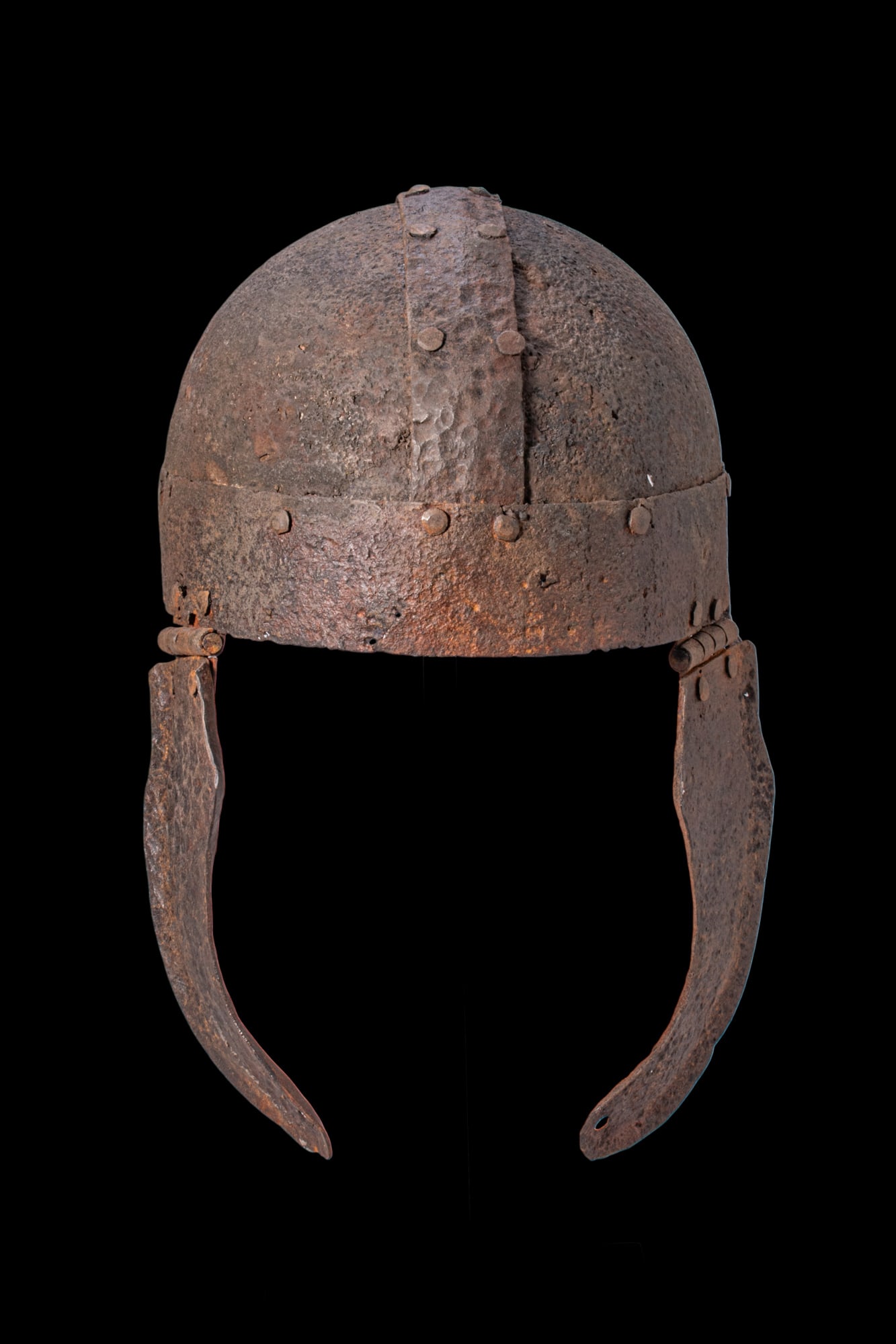 LATE ROMAN LEGIONARY HELMET WITH CHEEKPIECES (1 of 9)