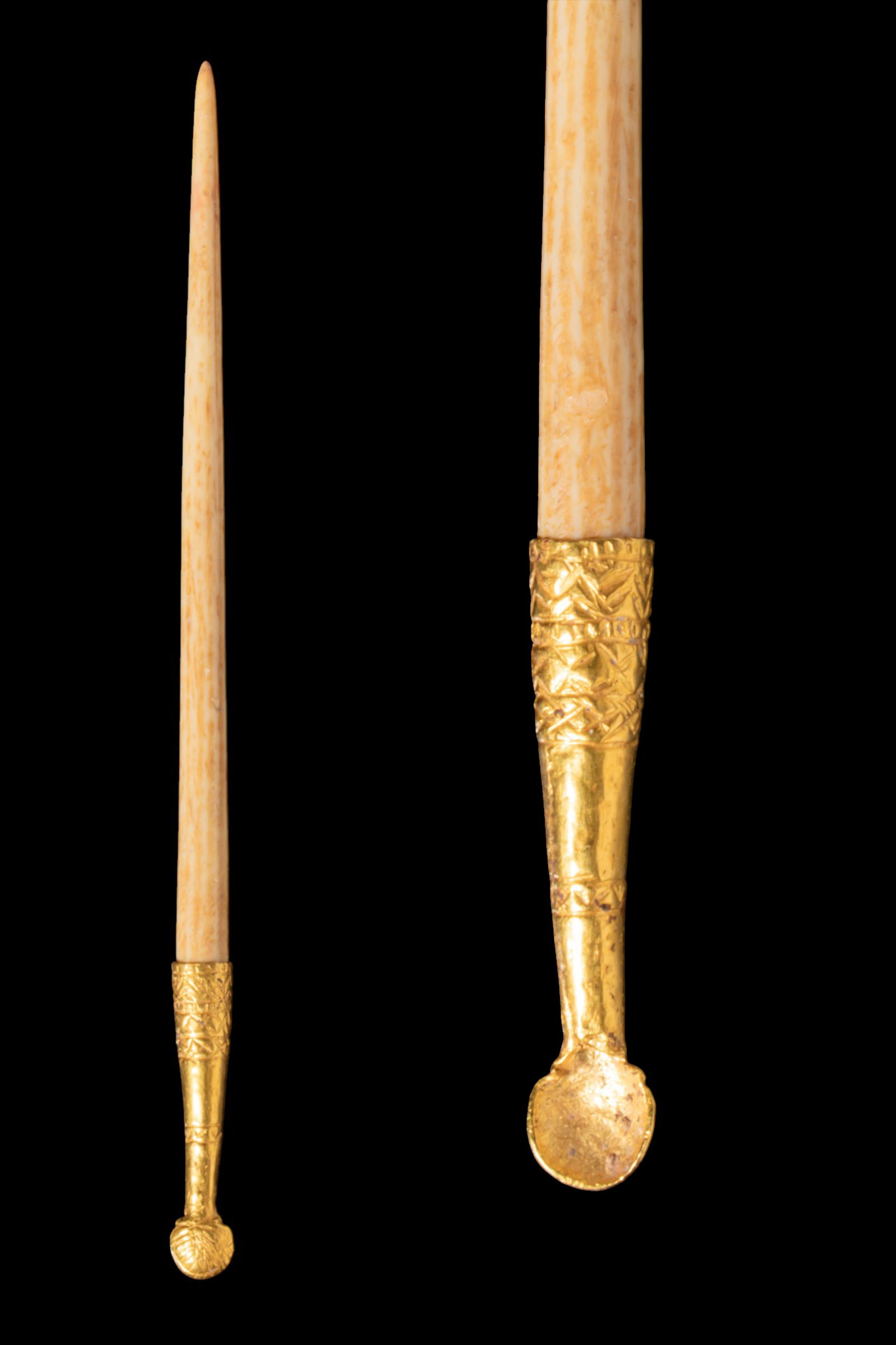 RARE ROMAN HIGH KARAT GOLD AND BONE RITUAL LIGULA (1 of 4)