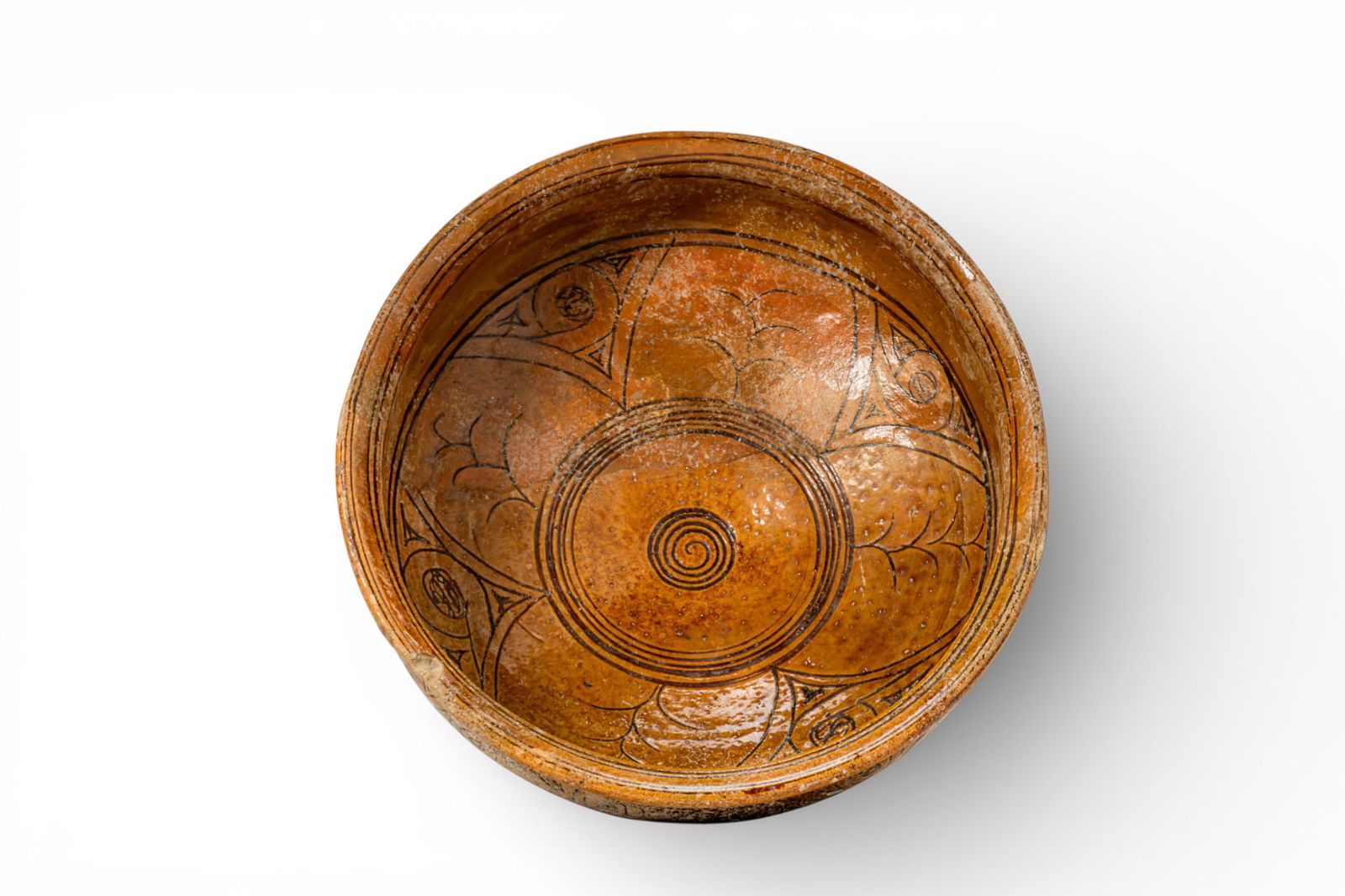 BYZANTINE SGRAFFITO WARE CHALICE WITH FLOWER MOTIF - EX ASHMOLEAN MUSEUM (1 of 8)