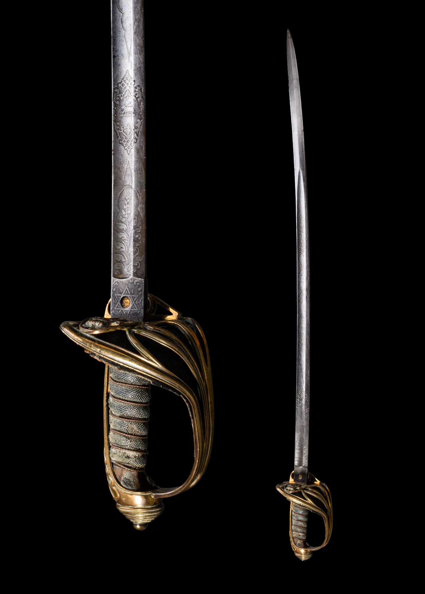 RARE BRITISH 1822/45 INFANTRY OFFICER?S SWORD FROM THE 2ND (THE QUEEN?S ROYAL) REGIMENT OF FOOT (1 of 7)