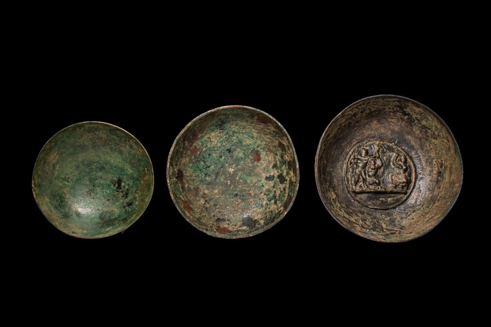 COLLECTION OF GREEK BRONZE BOWLS, ONE WITH A RELIEF MEDALLION OF HEROES (1 of 4)