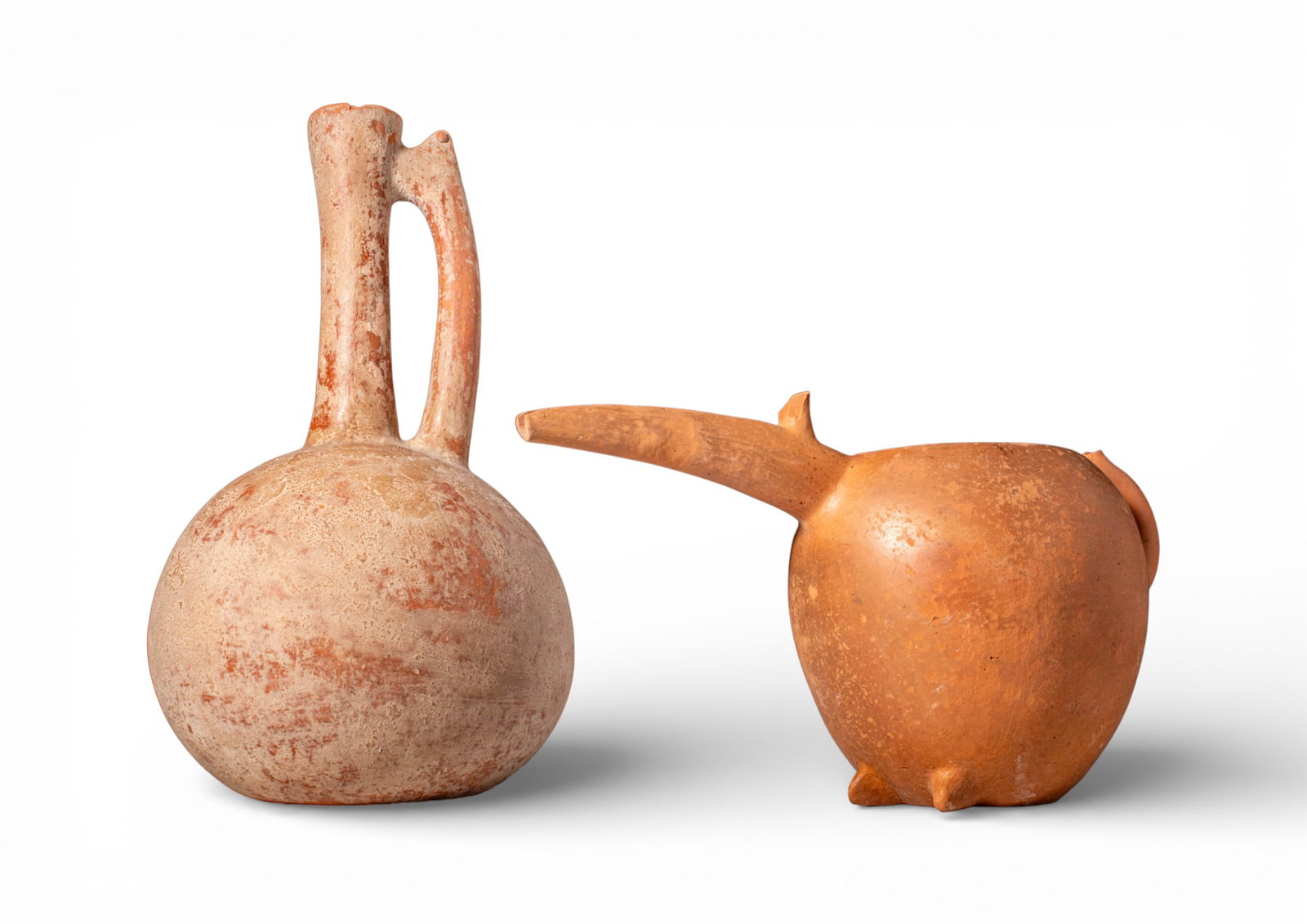 PAIR OF AMLASH POTTERY VESSELS (1 of 4)