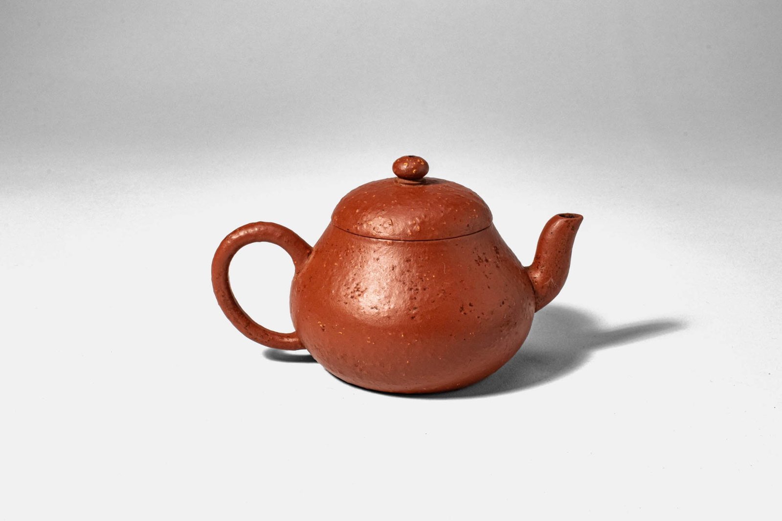 SMALL CHINESE YIXING JUNDE TEAPOT, JUNDE MARK __ (1 of 6)