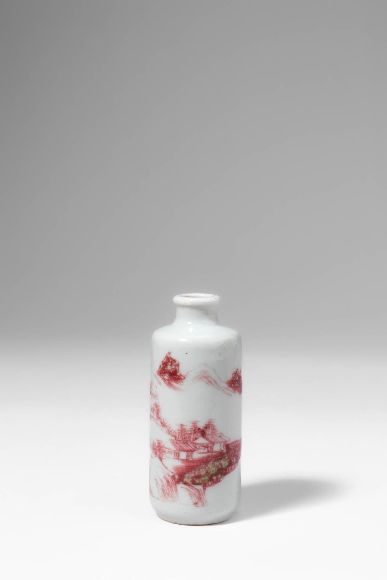 CHINESE UNDERGLAZE COPPER RED SNUFF BOTTLE WITH LANDSCAPE SCENE (1 of 4)