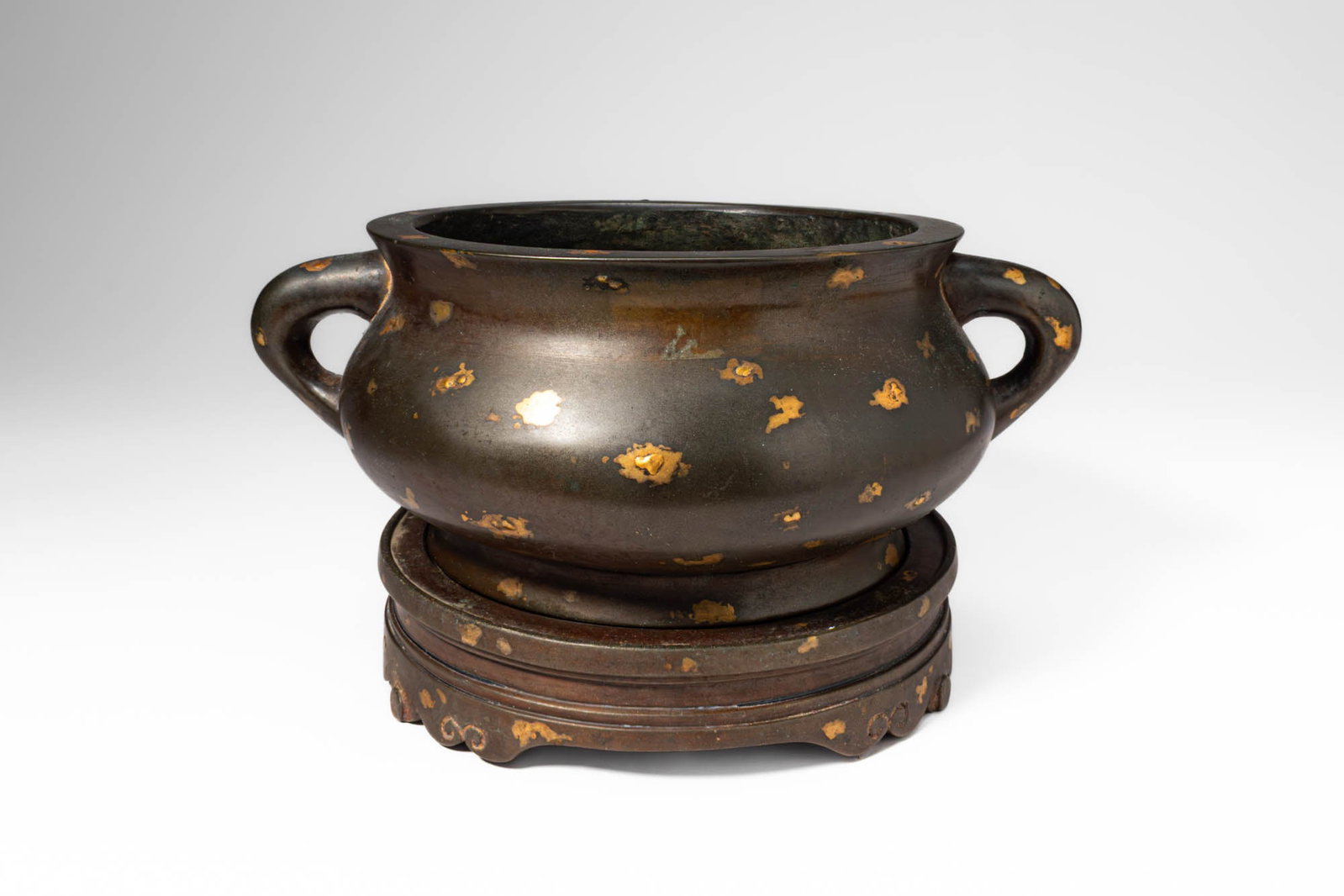 LARGE BRONZE GOLD SPLASHED CENSER AND STAND (1 of 10)