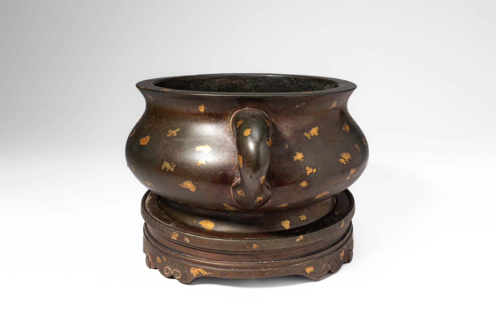 LARGE BRONZE GOLD SPLASHED CENSER AND STAND - 2
